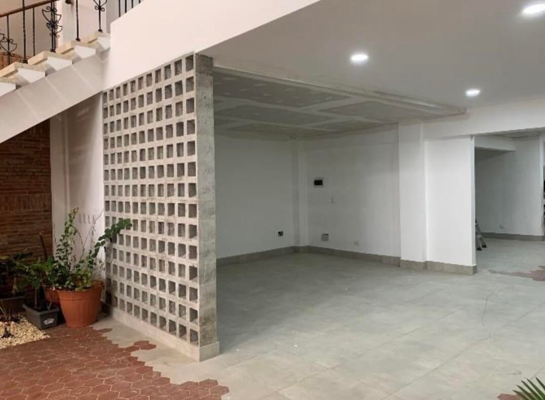 oficinas y locales comerciales - Nueva Plaza Comercial con Segundo Nivel en Alquiler local Comercial  4
