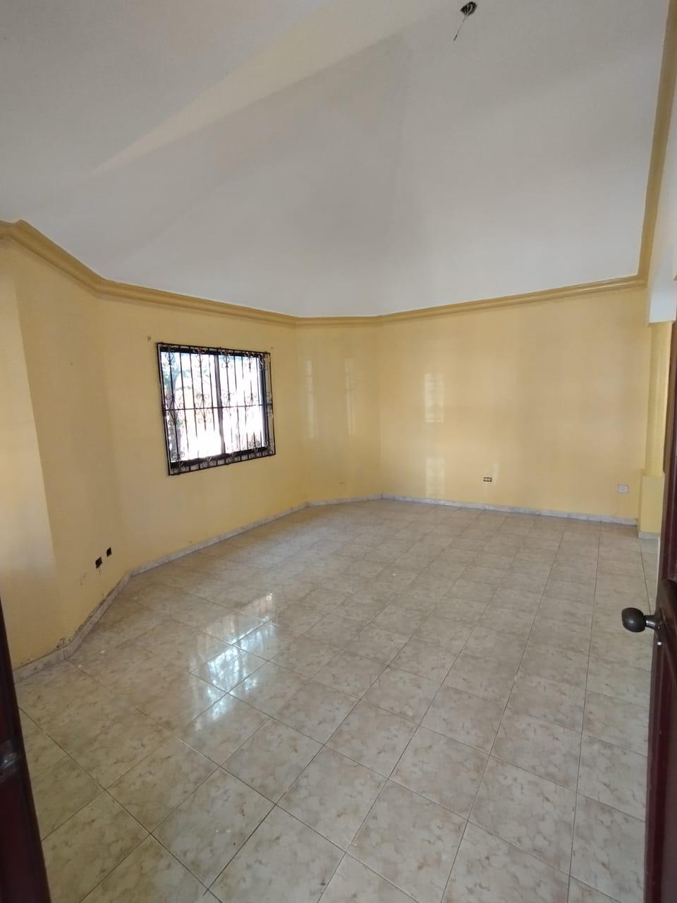 casas - Casa en venta o Alquiler en Sto.Dgo Este. Contactos en la 1ra foto y este medio. 3