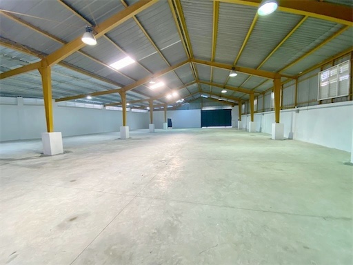 oficinas y locales comerciales - Nave en alquiler 900 m 4