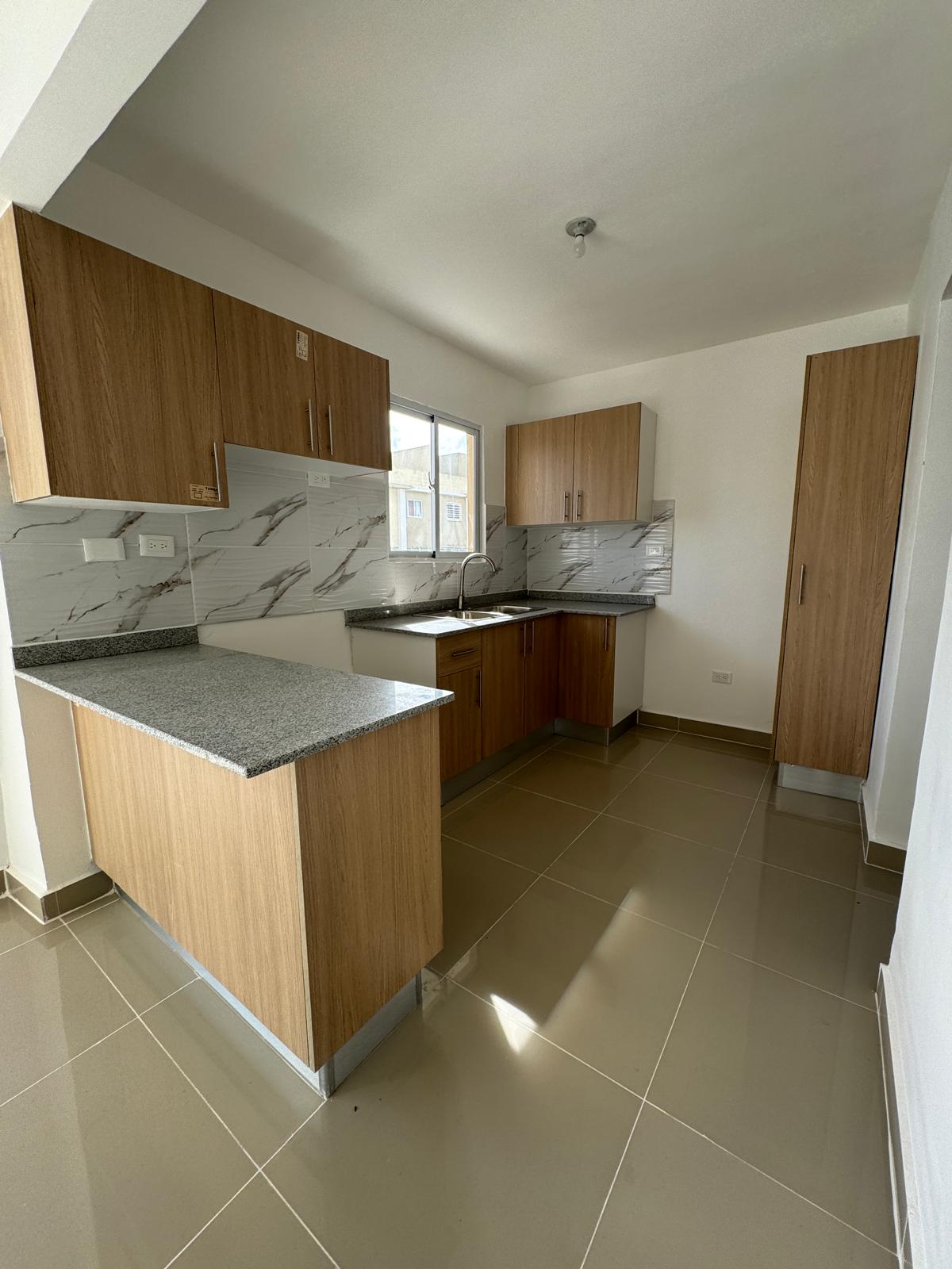 apartamentos - APARTAMENTO TIPO PENTHOUSE EN ALQUILER, LOS REYES. 3