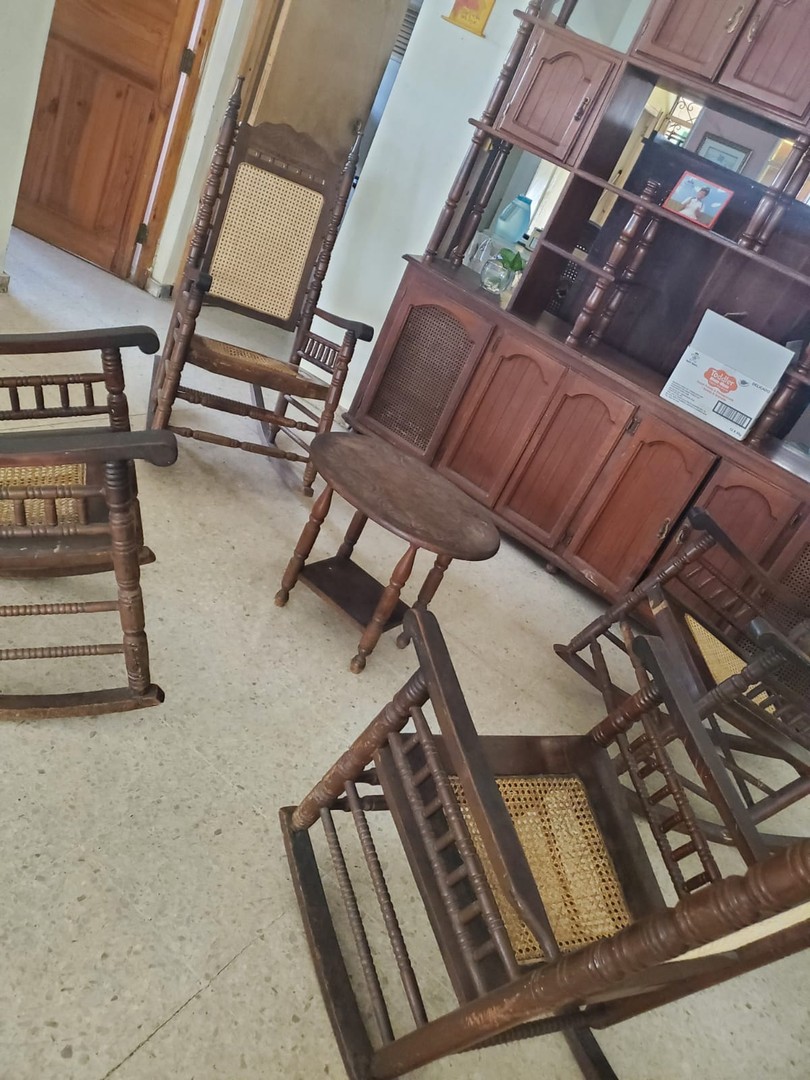 muebles y colchones - Juego de mecedoras clásico 0