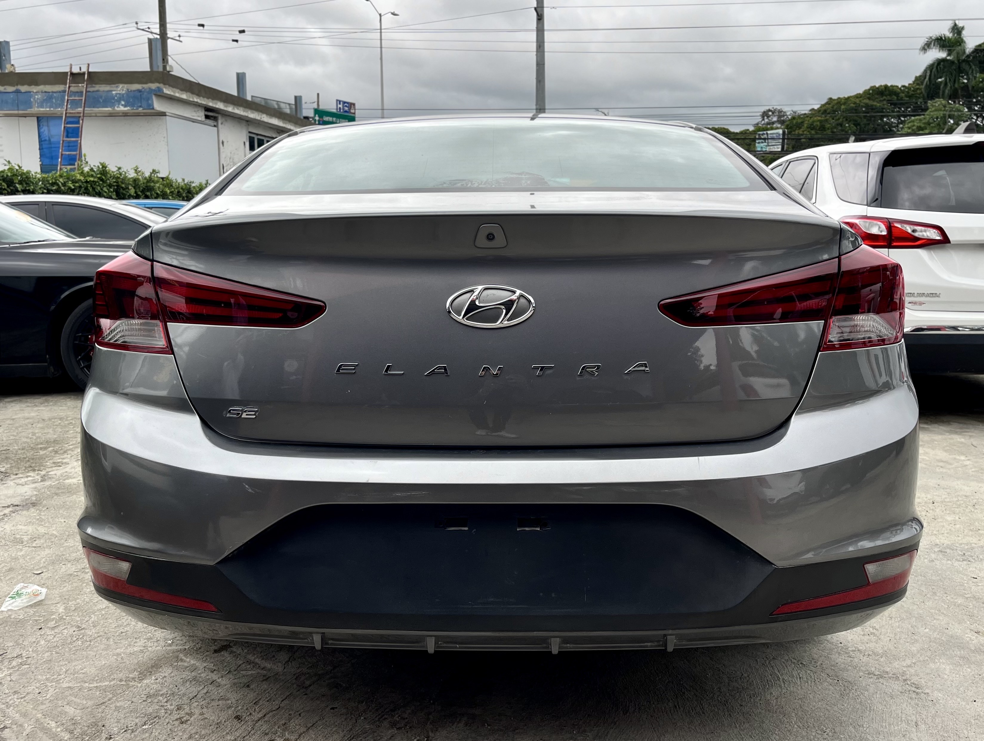 carros - Hyundai Elantra 2019 / Recién importado
 4