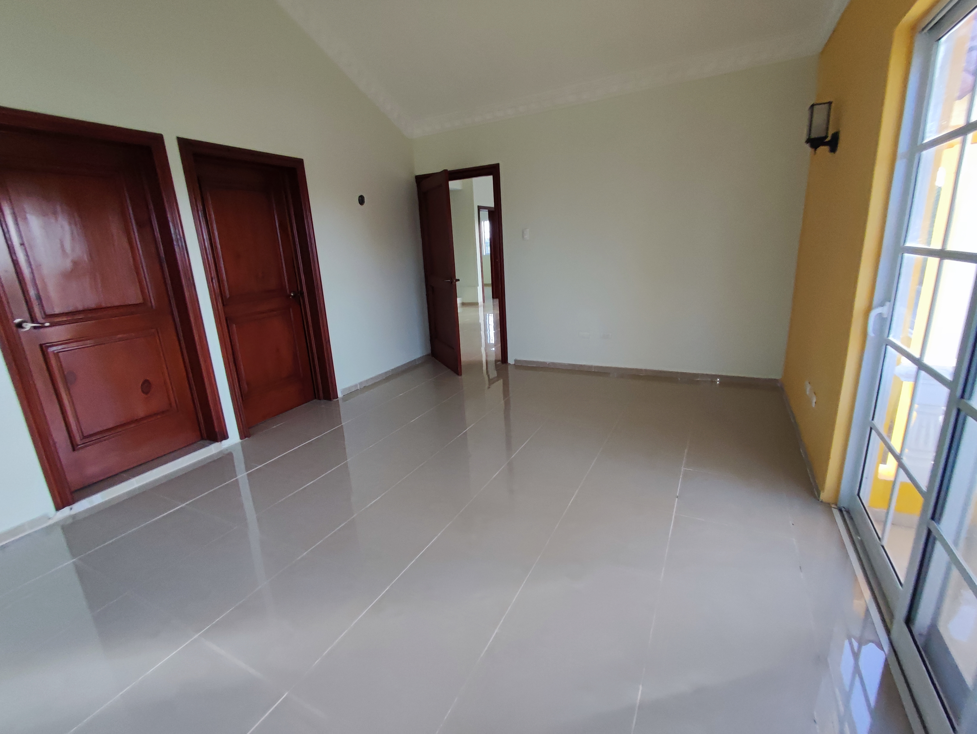 casas - SE RENTA  Casa 5 Habitaciones en Res Villa España 2