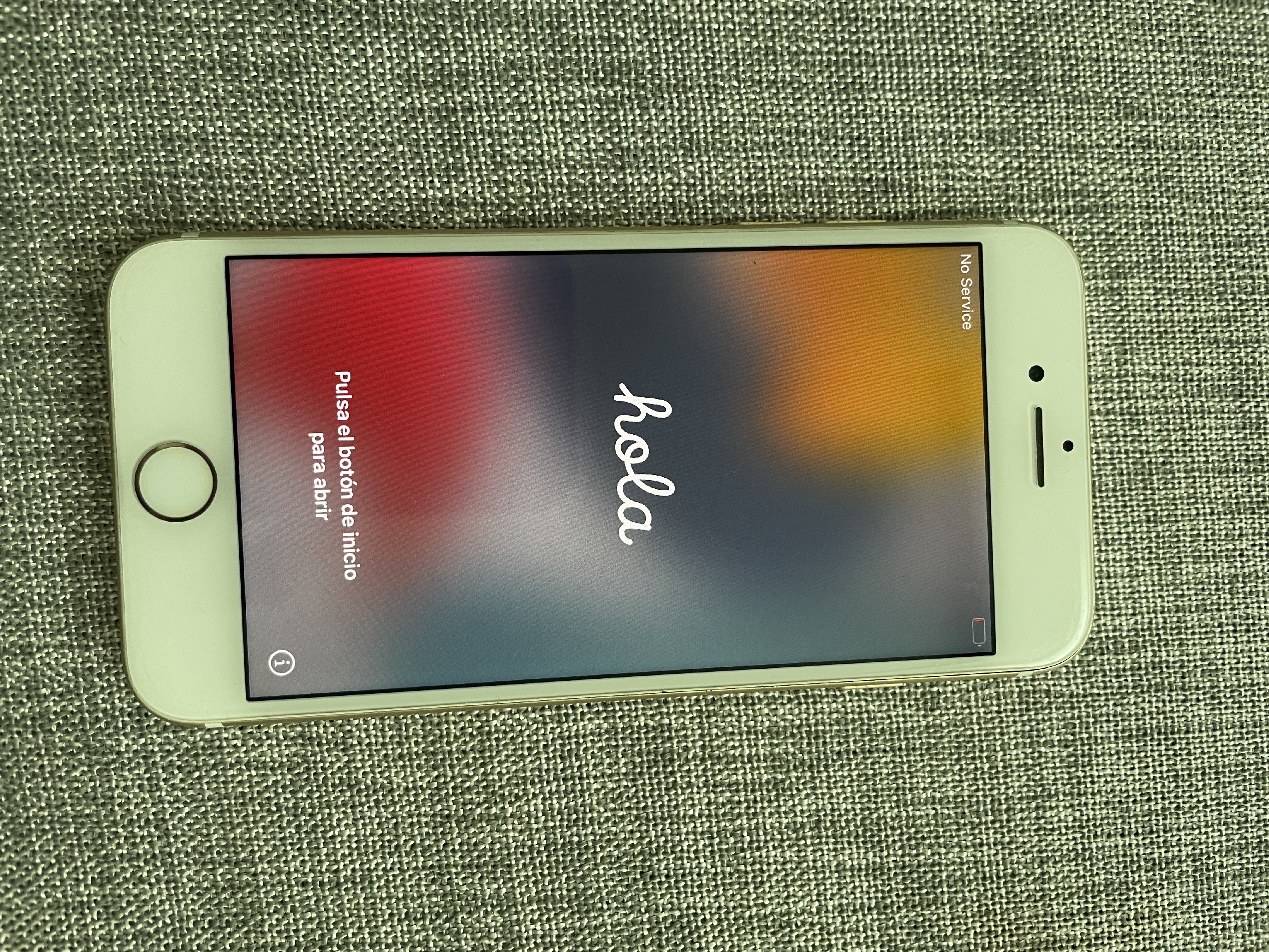 celulares y tabletas - iPhone 7 Dorado – Buen estado – RD$5000 negociable