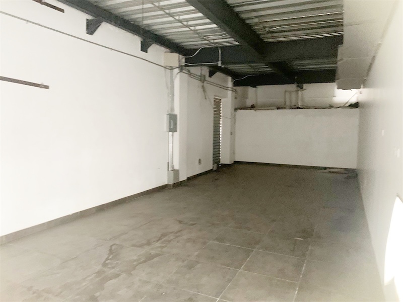 oficinas y locales comerciales - Local en Piantini 120 metros 1