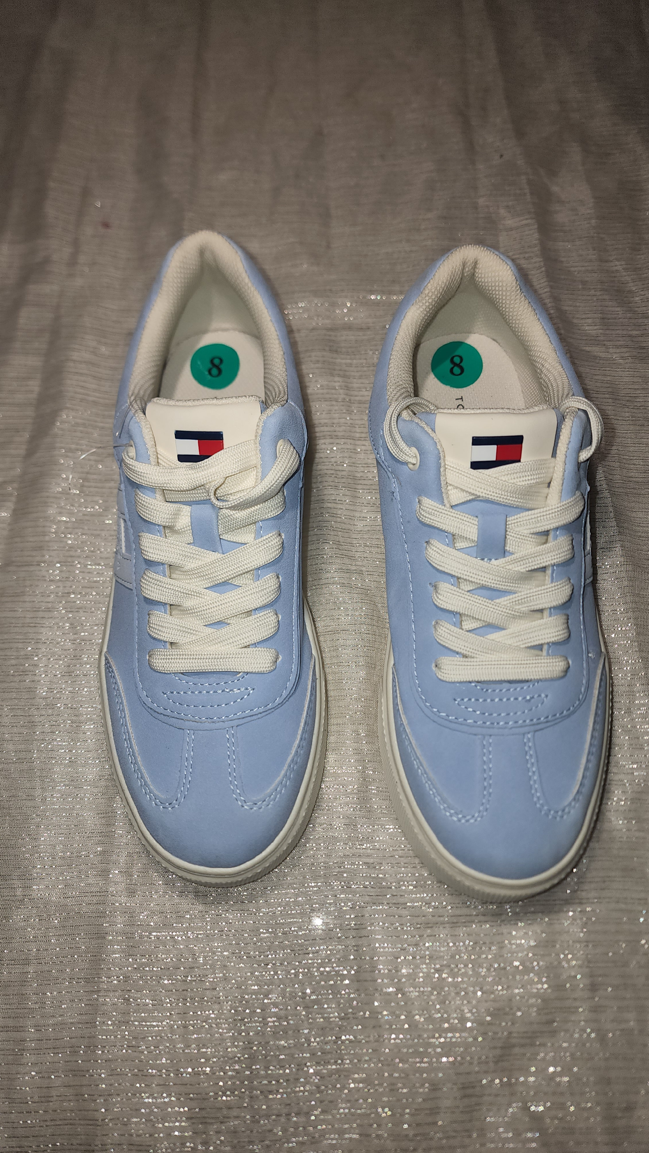 zapatos para mujer - Tenis Tommy Hilfiger Originales y Nuevos
8 y 8.5 0