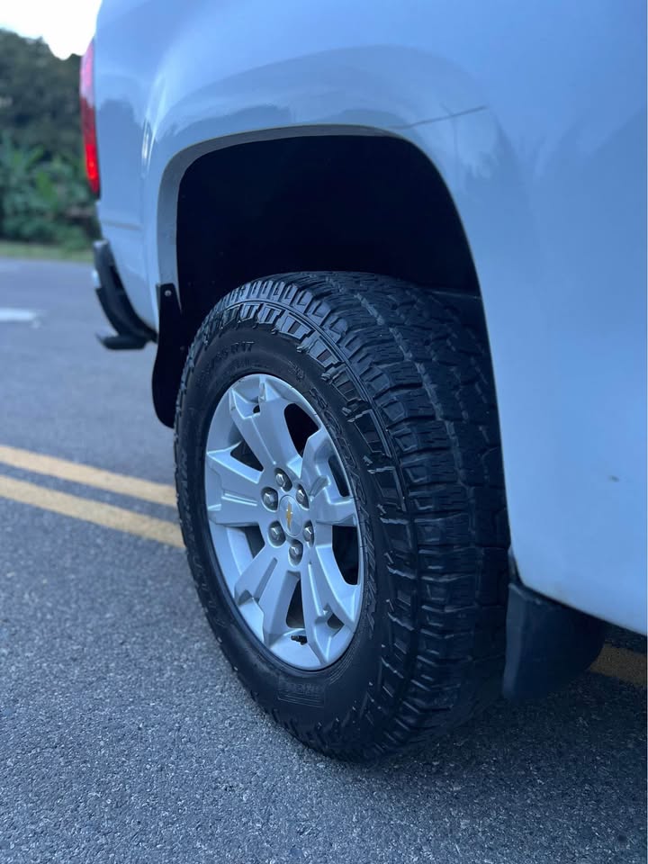 jeepetas y camionetas - 🚀 ¡Potencia y estilo! Chevrolet Colorado 2022, V6 4