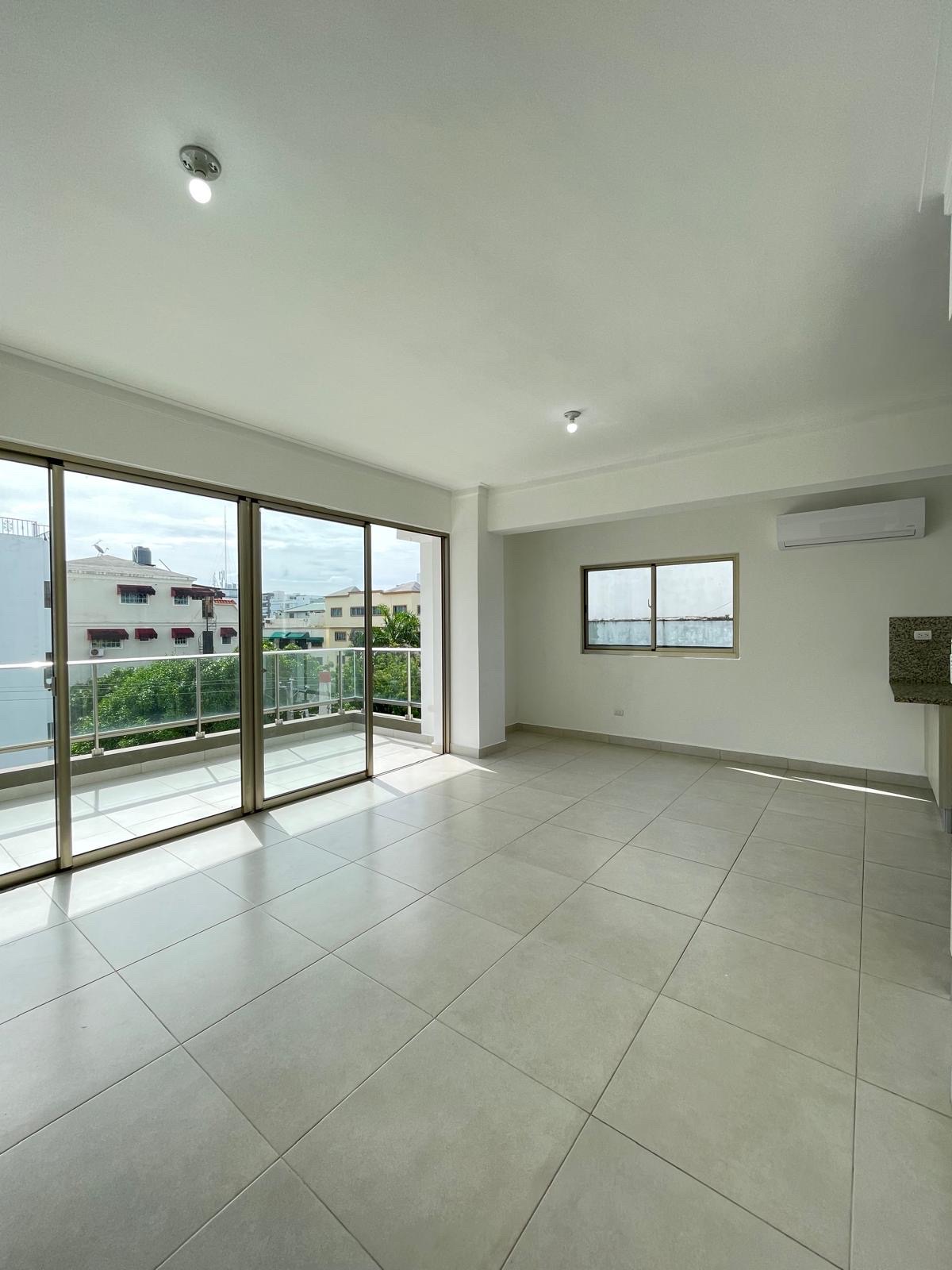 apartamentos - Apartamento en alquiler de tres habitaciones con línea blanca en Mirador Sur DN 0
