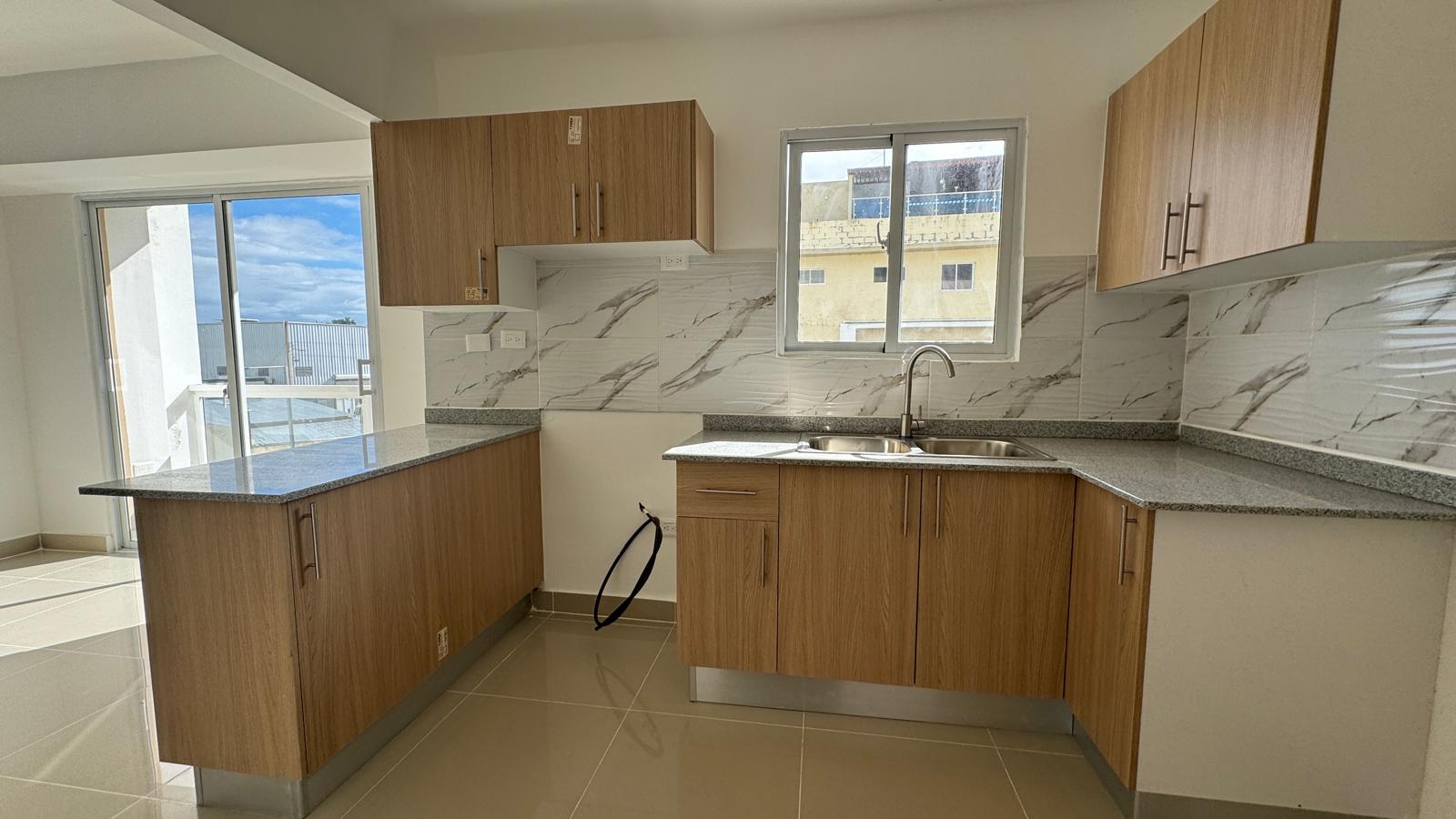 apartamentos - APARTAMENTO TIPO PENTHOUSE EN ALQUILER, LOS REYES. 4