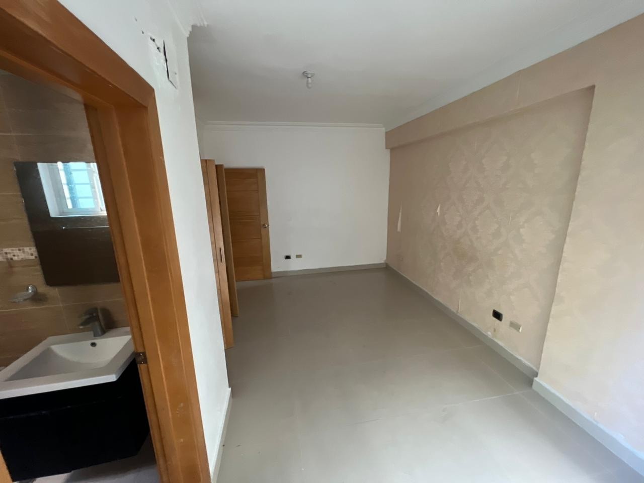 apartamentos - Se Alquila Apto en Gazcue D.N. justamente frente al Palacio  800usd 8