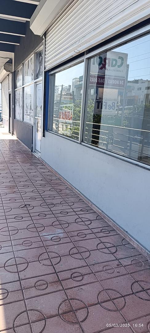 oficinas y locales comerciales - Local 2da excelente Ubicación Ideal cualquier tipo Negocio Plaza Jm, 1