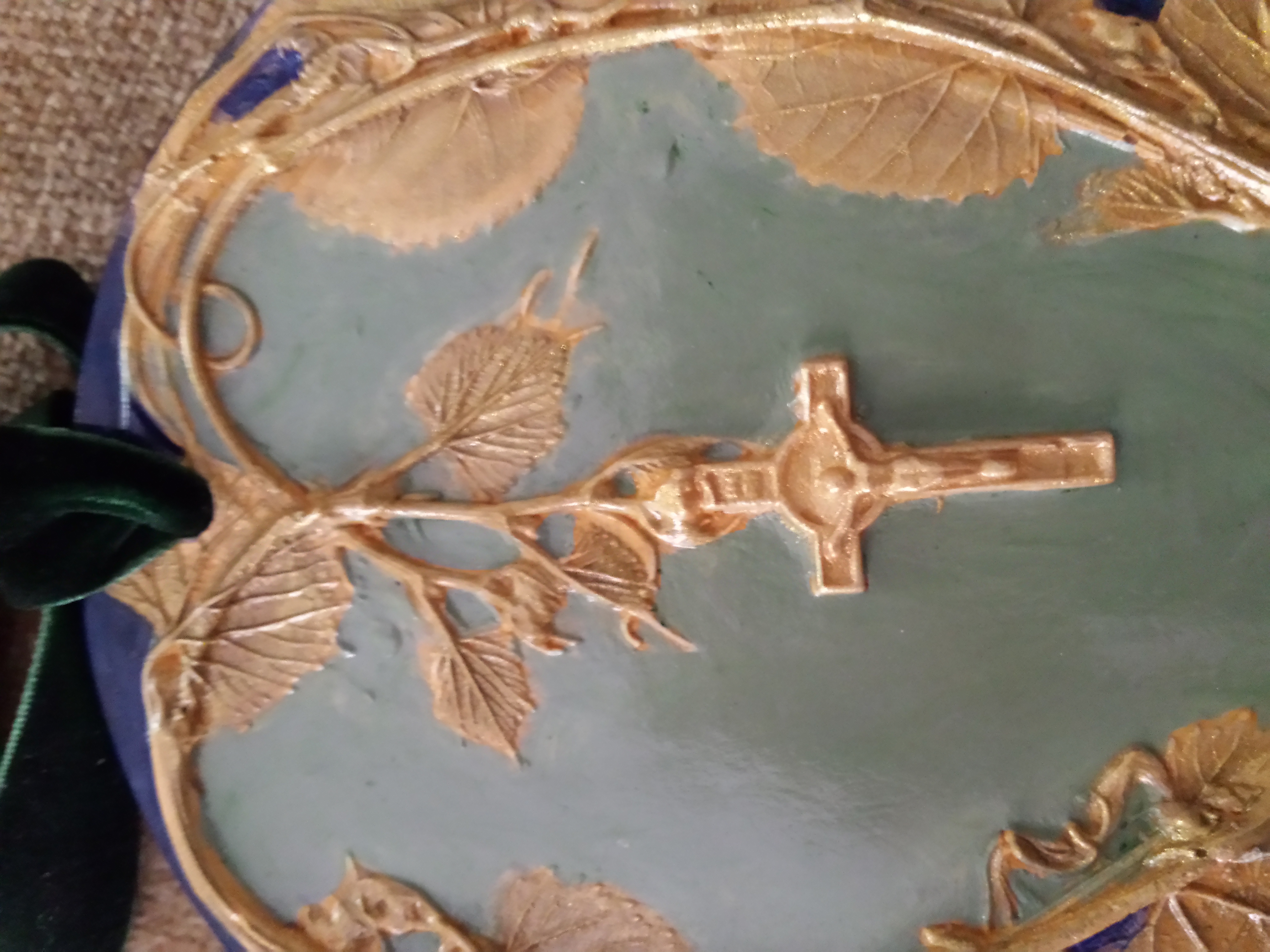 arte y antigüedades - Arte con Crucifijo en Bajo Relieve Hecho en Yeso 7