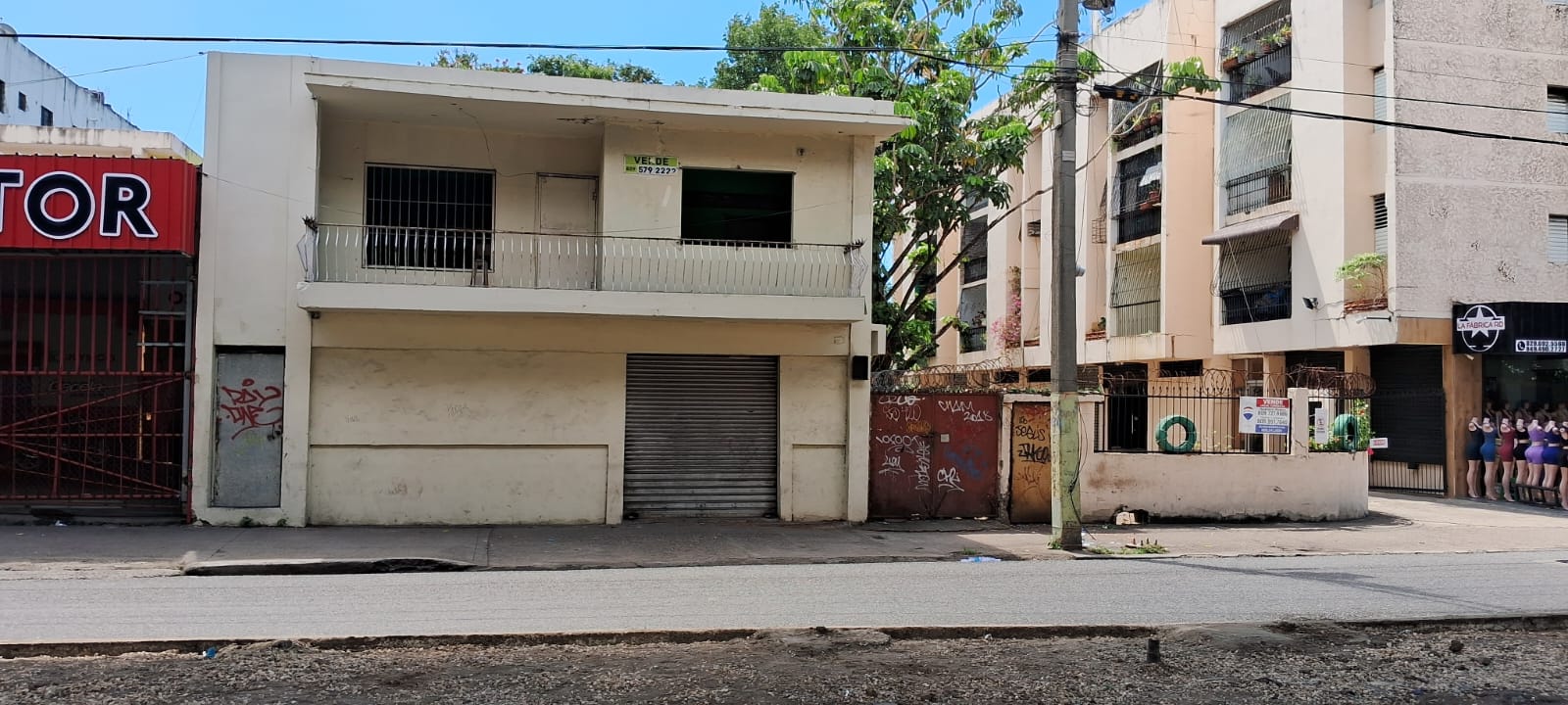 oficinas y locales comerciales - En Venta AV. 27 DE FEBRERO Amplio Local / Solar 1