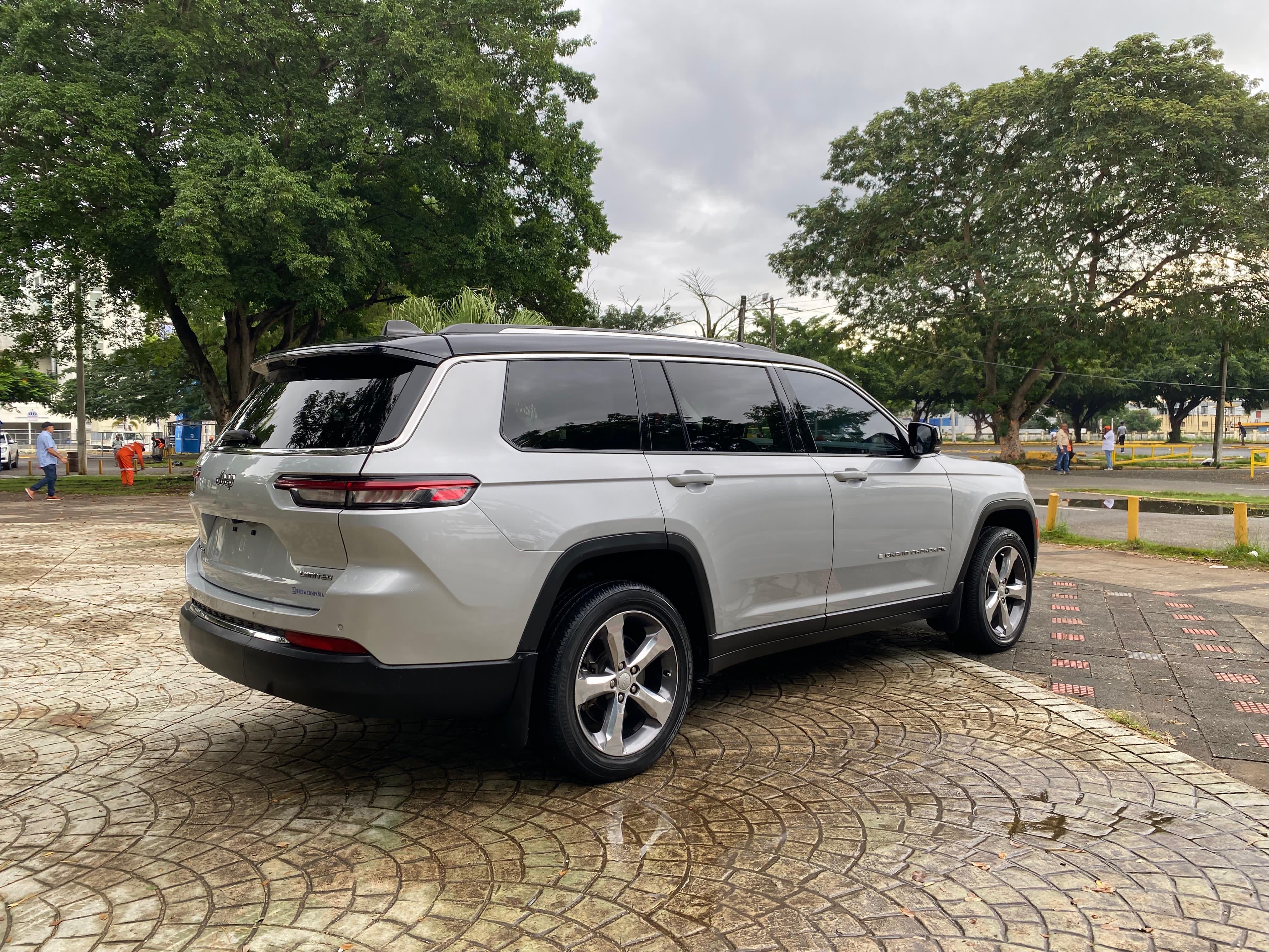 jeepetas y camionetas - JEEP GRAND CHEROKEE L 2022  3
