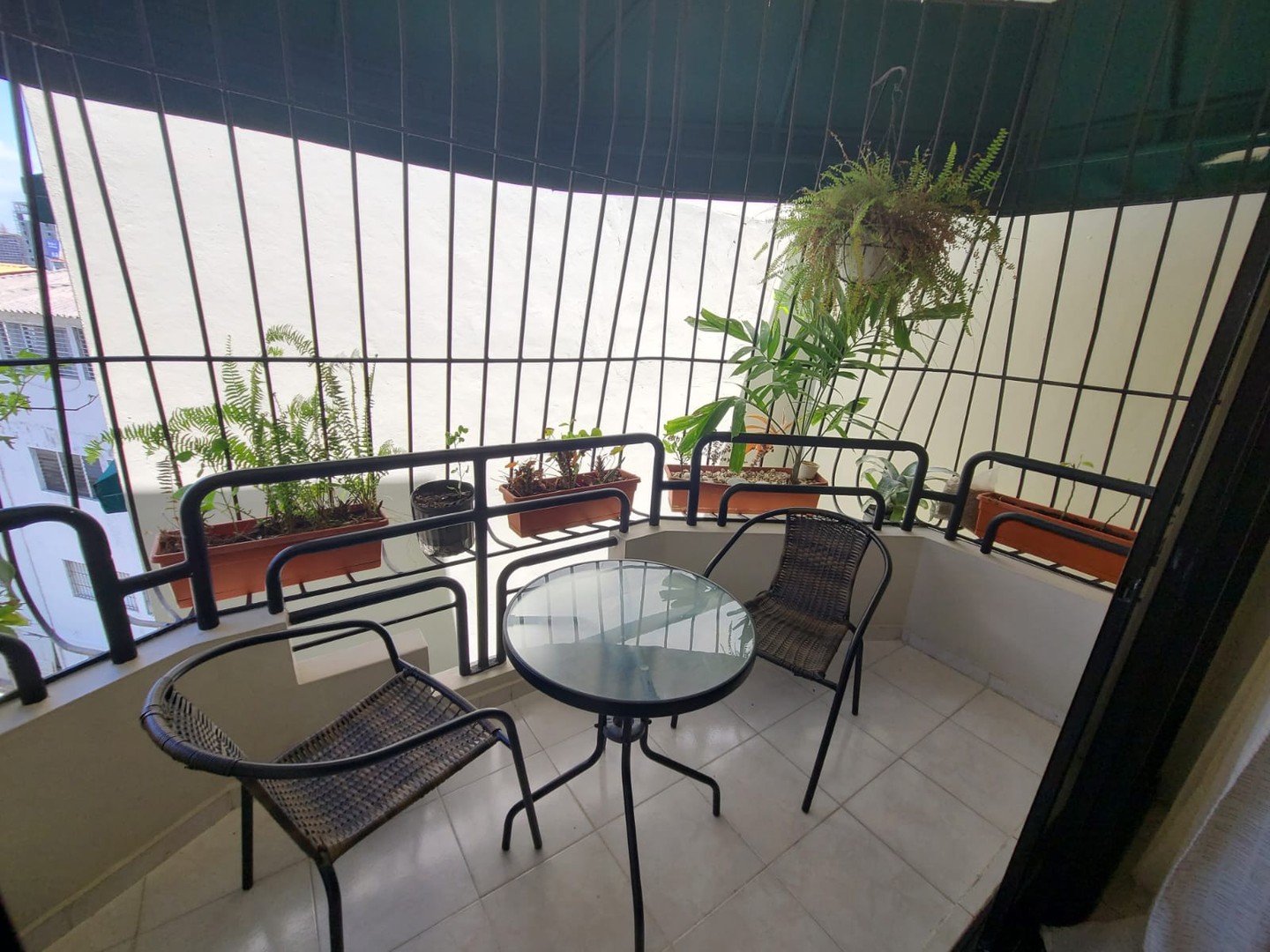 apartamentos - OPORTUNIDAD De vivir En Hermoso y Amplio Apto 4to Piso En el VERGEL CÓDIGO: PD15