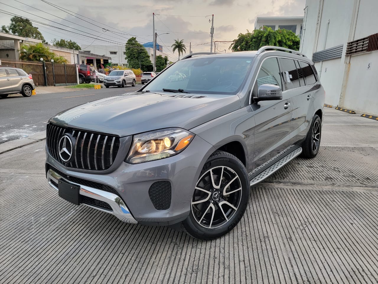 jeepetas y camionetas - Mercedes Benz GLS 450 2019 0