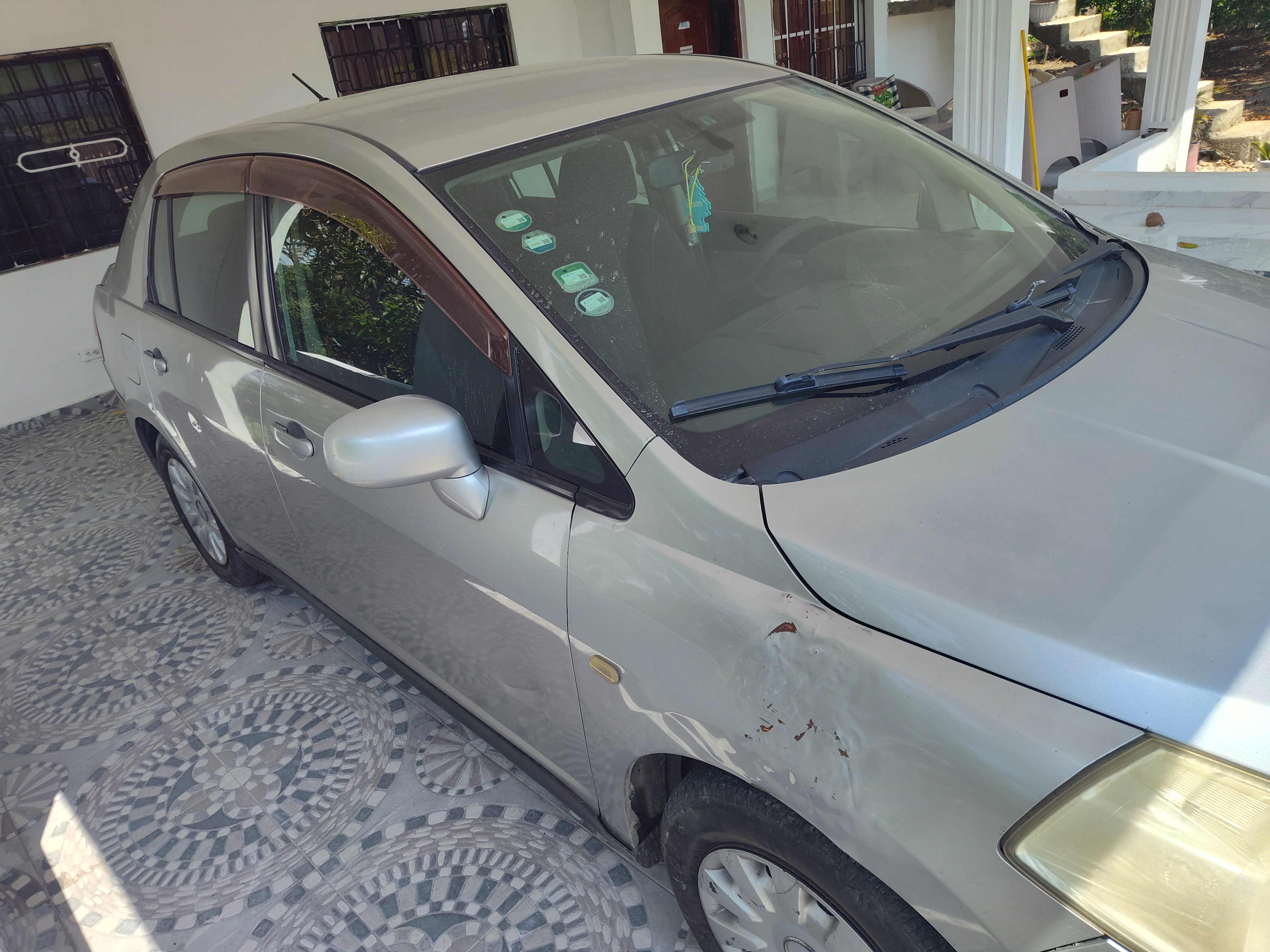 carros - Nissan Tiida 2006 3