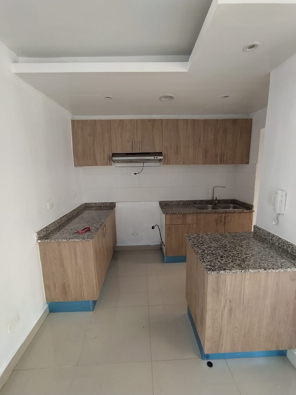 apartamentos - Se renta Apto Ave Ecologica. 3 Hab. 2 Banos. 3