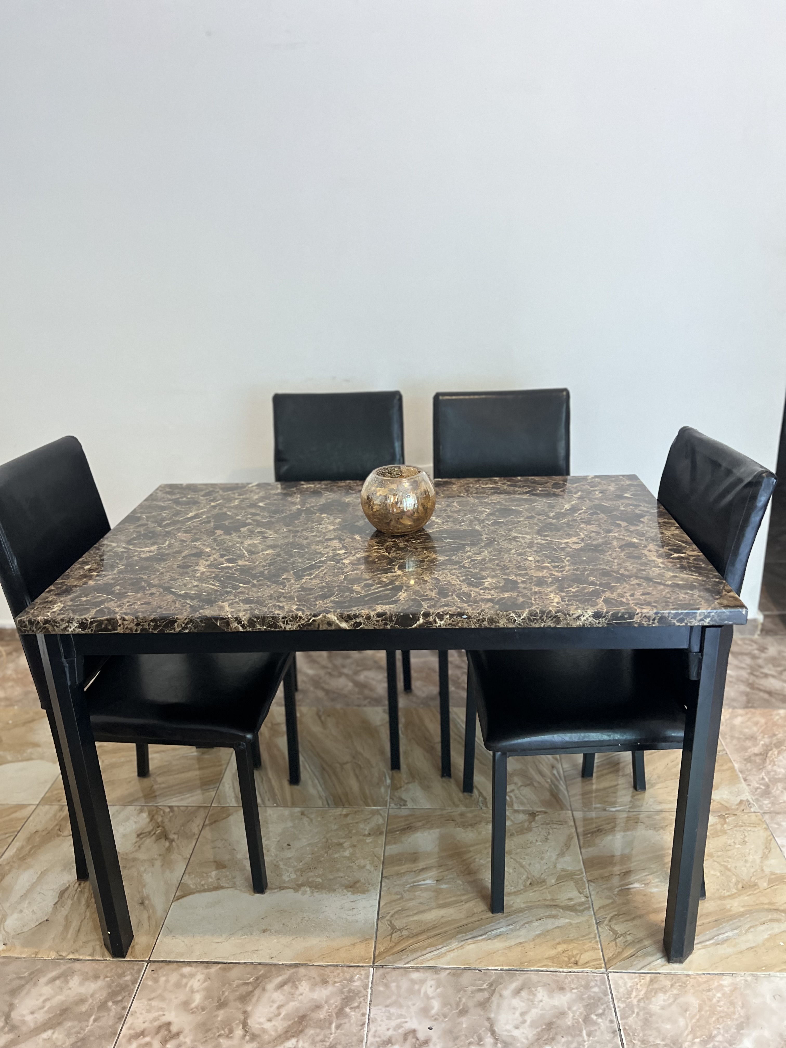 cocina - Comedor 4 sillas 0
