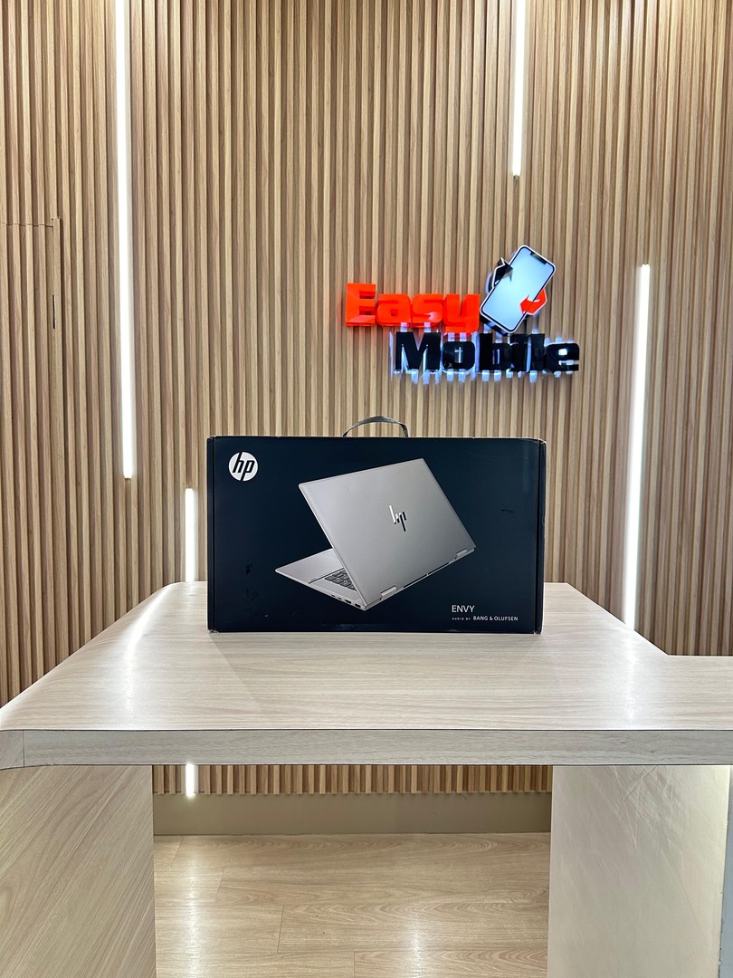 computadoras y laptops - HP ENVY 15.6” FHD TOUCHSCREEN i7-1355U 12GB RAM 512GB SSD 0