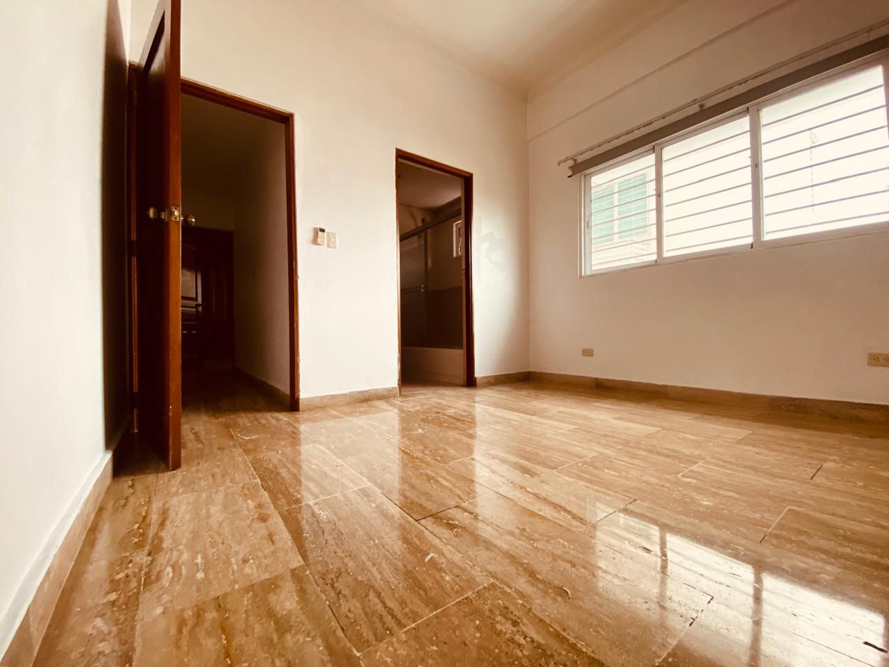 apartamentos - Urb. Real en venta apartamento de 3 habs. 3 baños 2