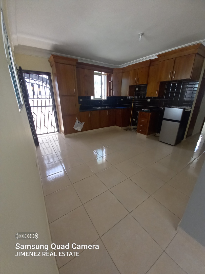 casas - CASA EN RENTA EN SANTIAGO DE LOS CABALLERO  4