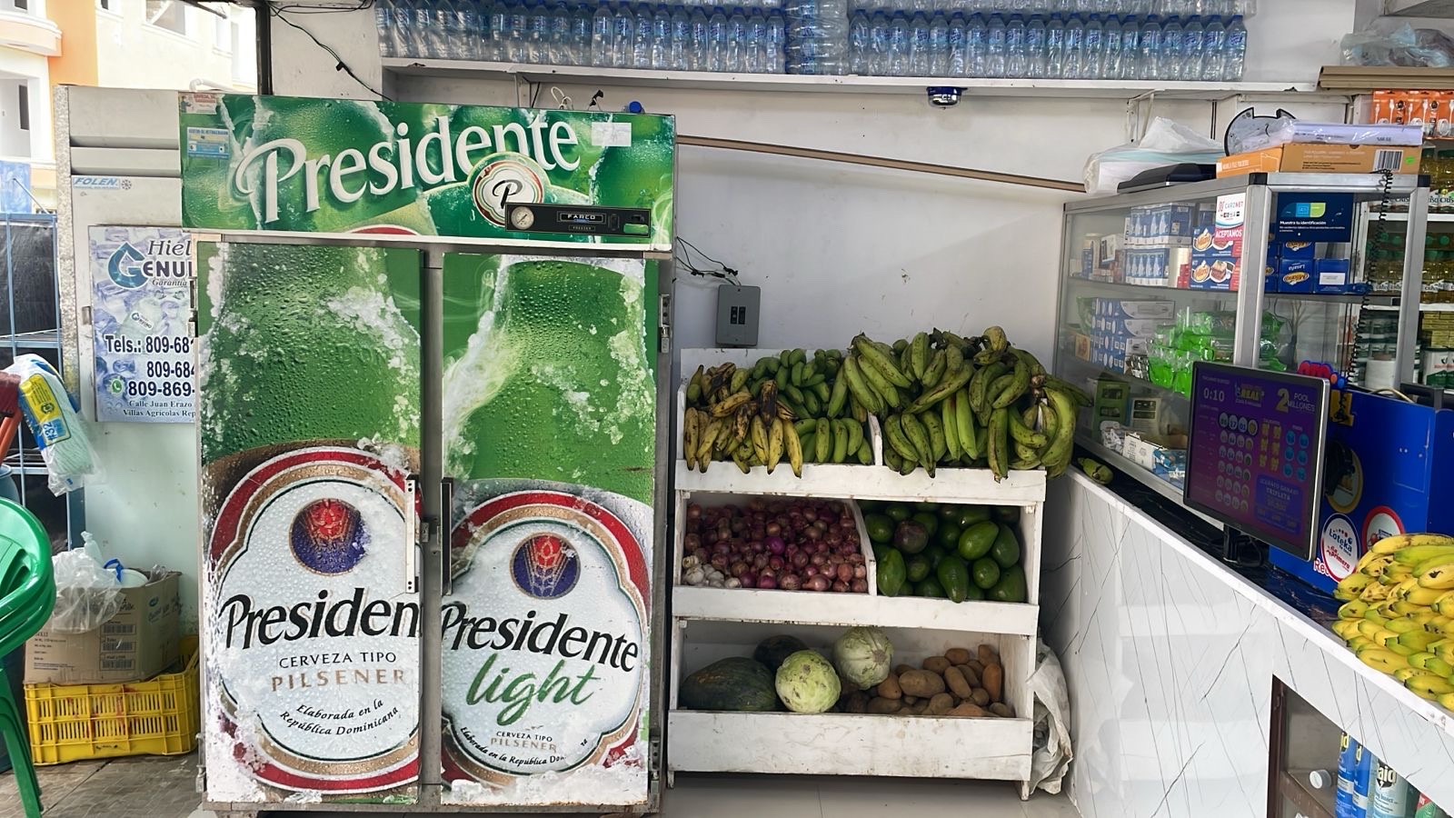 oficinas y locales comerciales - colmado en venta muy Bueno 3