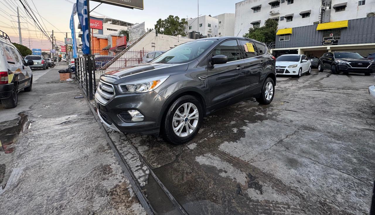 jeepetas y camionetas - 2019 Ford Escape SE  0