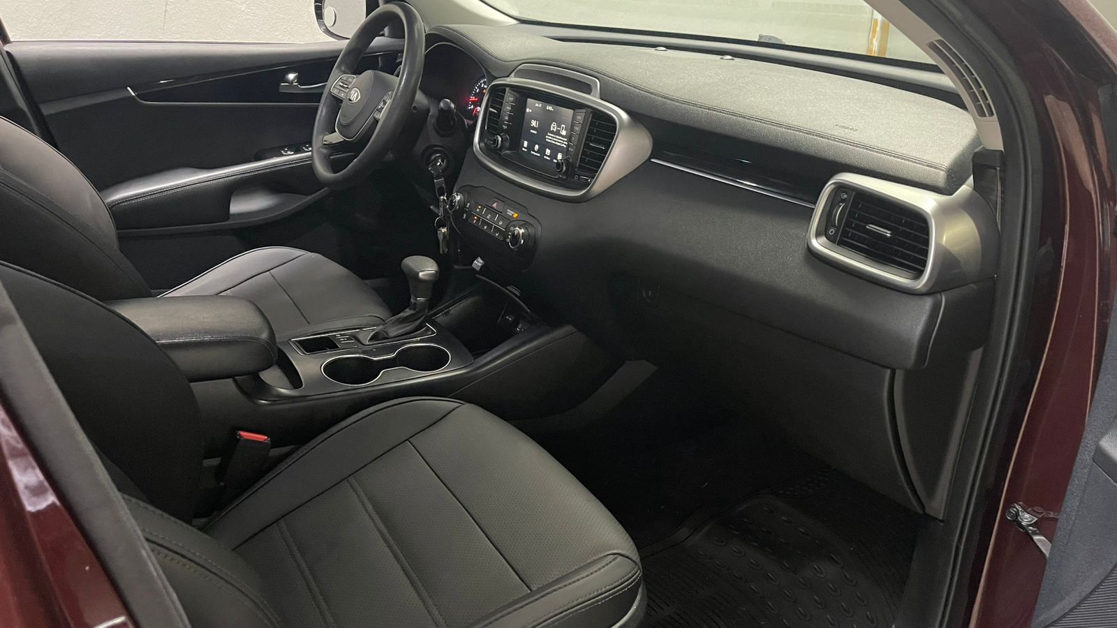 jeepetas y camionetas - Kia Sorento LX 2019, AWD, Leather 5
