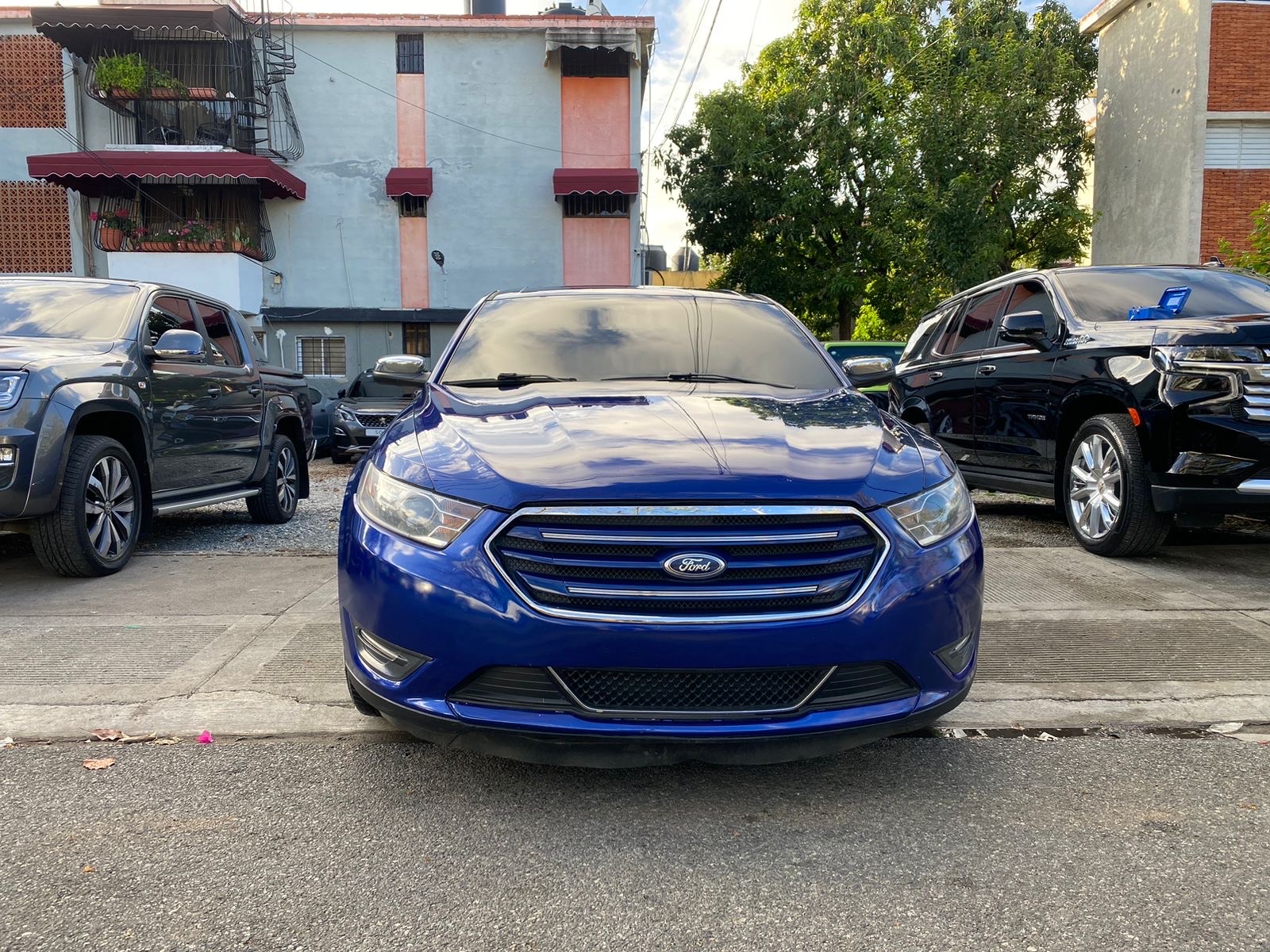 carros - venta Ford Taurus 2013