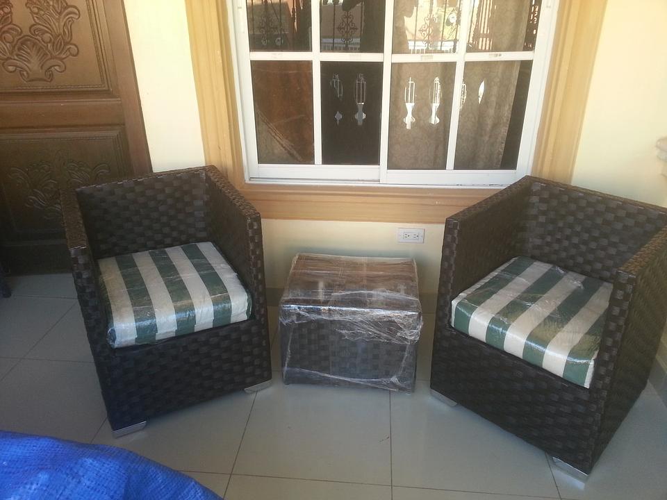 muebles y colchones - 2 Asientos de EXTERIOR + MESA RATTAN 1