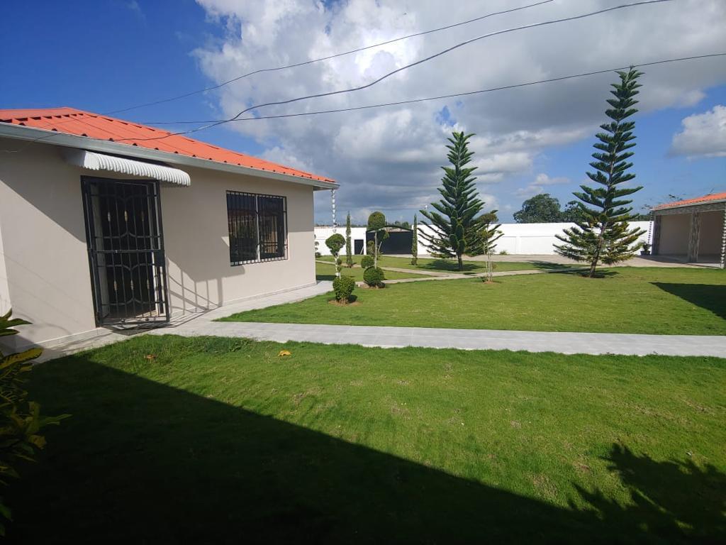 casas vacacionales y villas - Se Vende Villa Ubicada en Villa Riva, Duarte 7