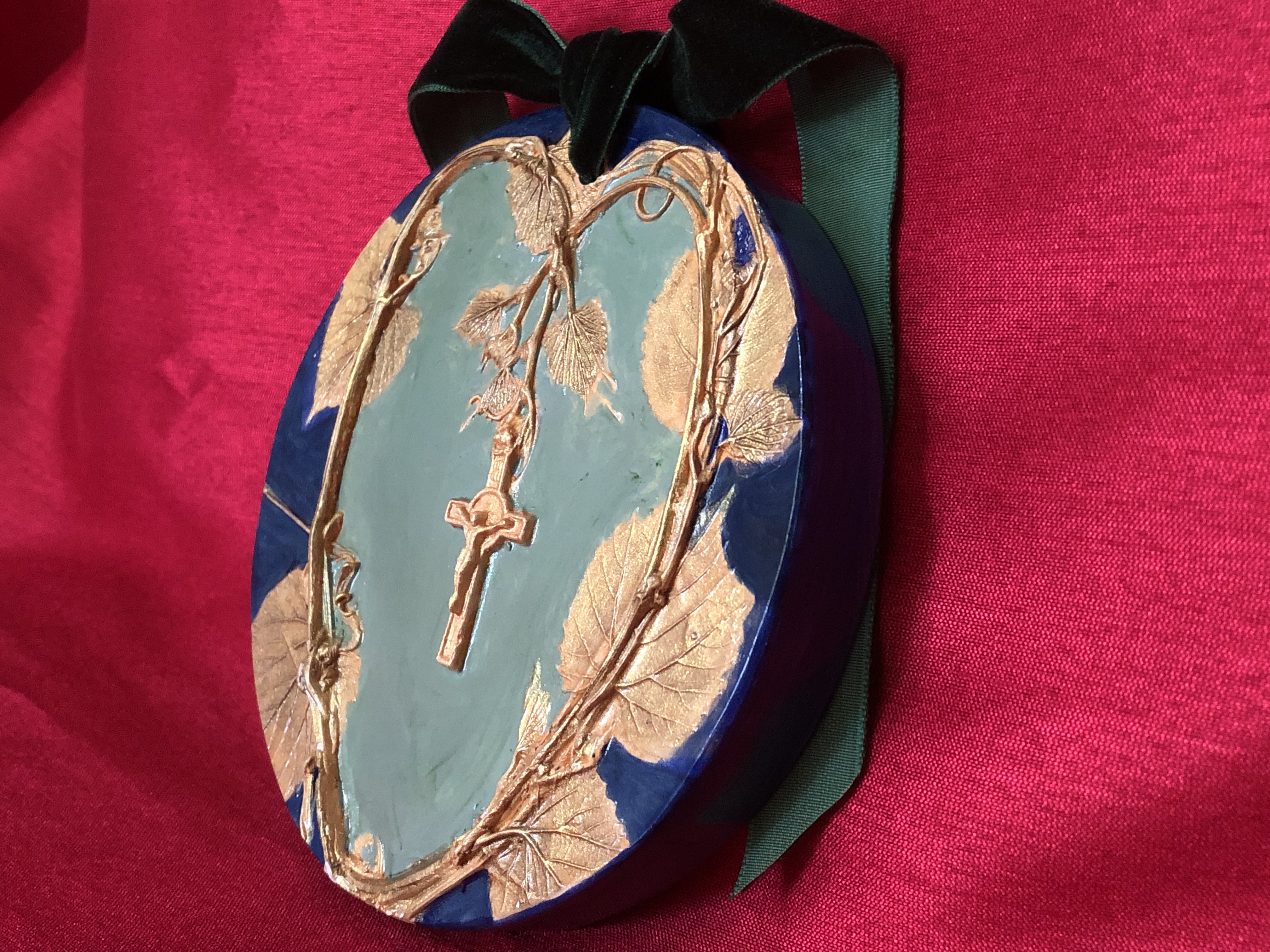 arte y antigüedades - Arte con Crucifijo en Bajo Relieve Hecho en Yeso 4
