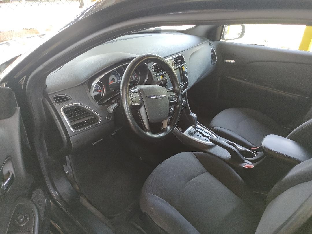 carros - Chrysler 200  2012 3