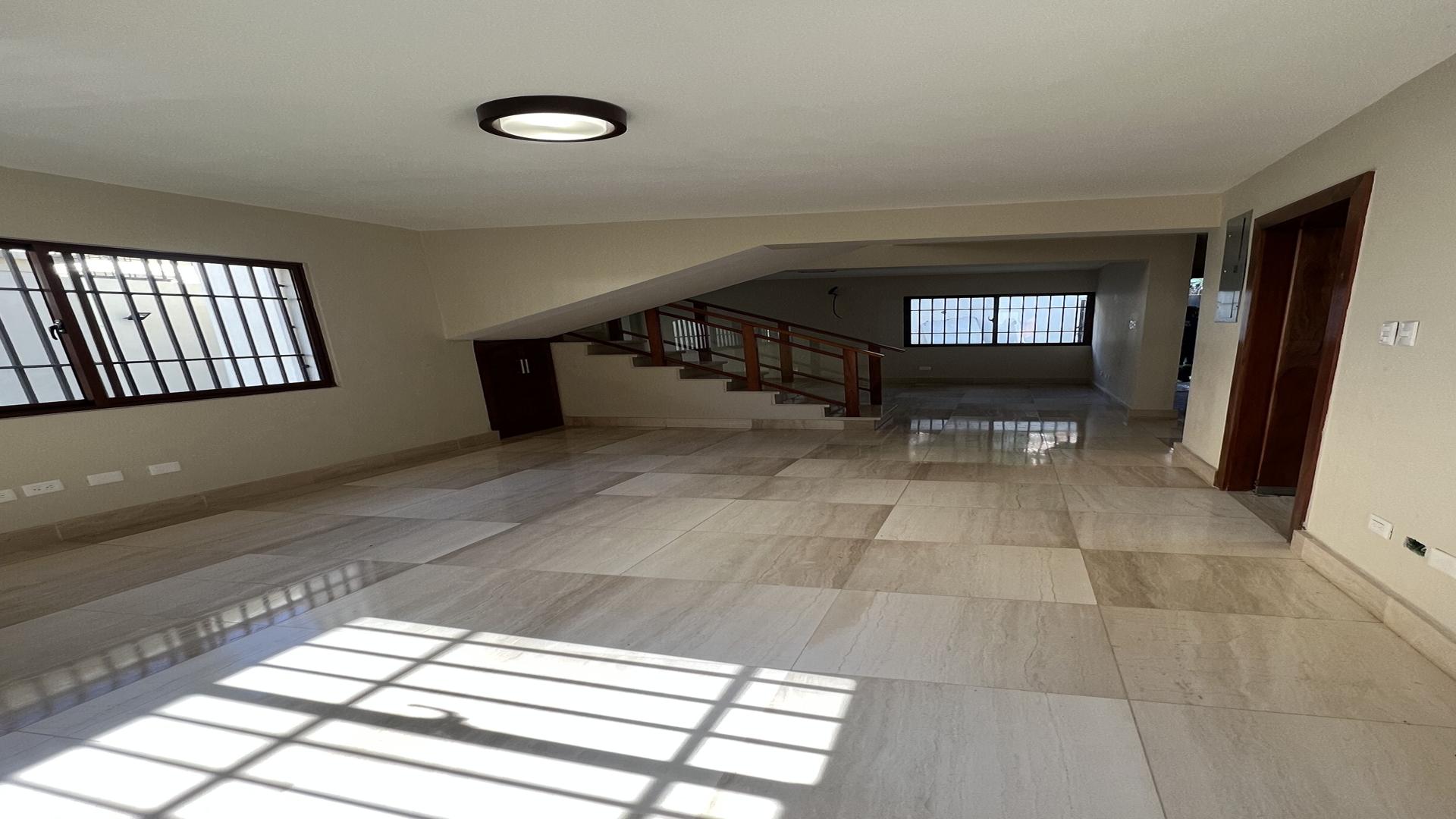 casas - Casa en Alquiler de 4 habitaciones en Paraiso 5