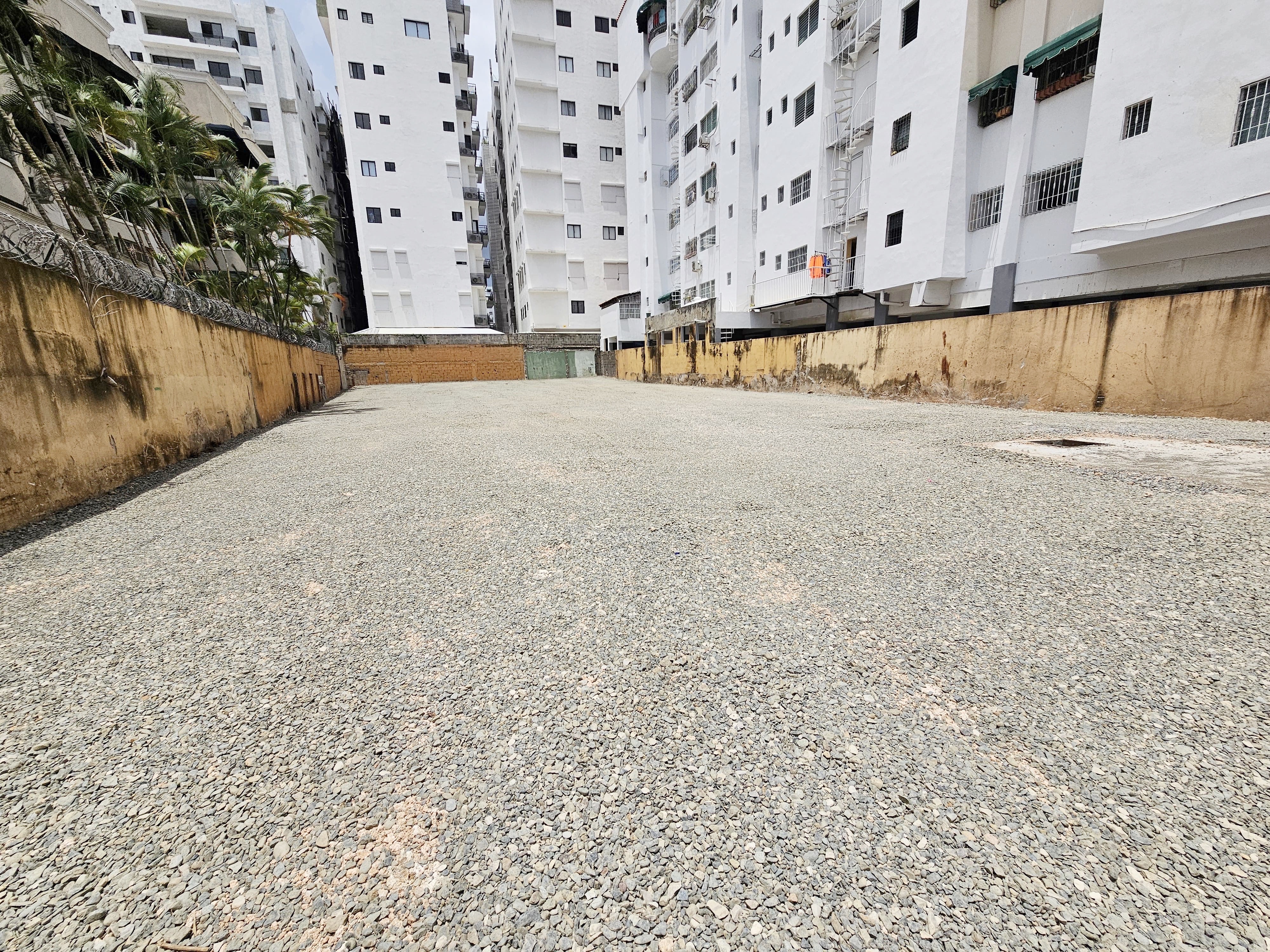 solares y terrenos - Solar comercial en alquiler  5