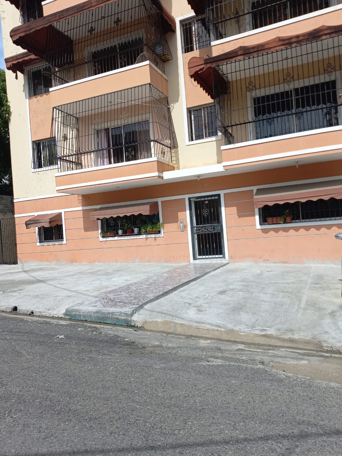 apartamentos - Vendo apartamento Villa Aura  RD$ 5,800.000 0