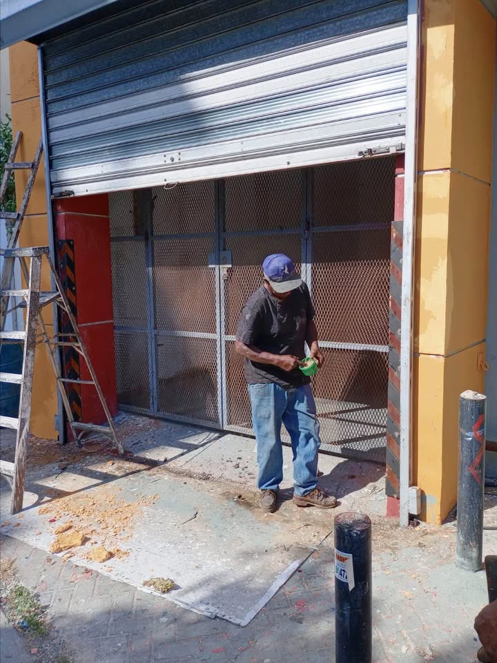 construccion e industrial - Hacemos toldos de tela, aluminio y p. enrollables. 1
