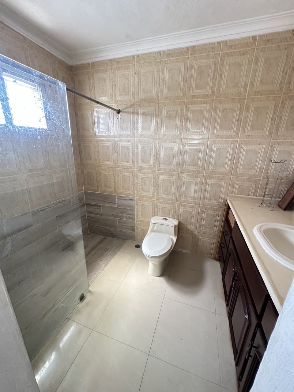 oficinas y locales comerciales - Edificio en Venta en Mirador del Este 5