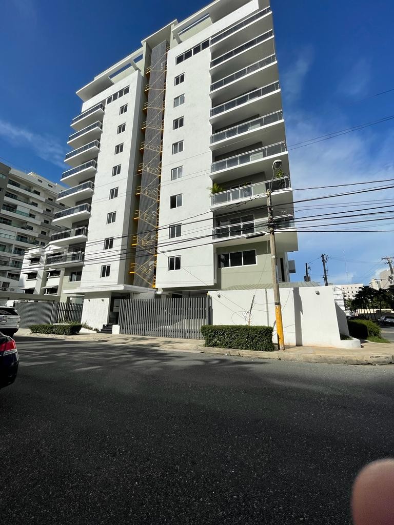 penthouses - Se vende apartamento tipo Penhouse en Evaristo Morales 3