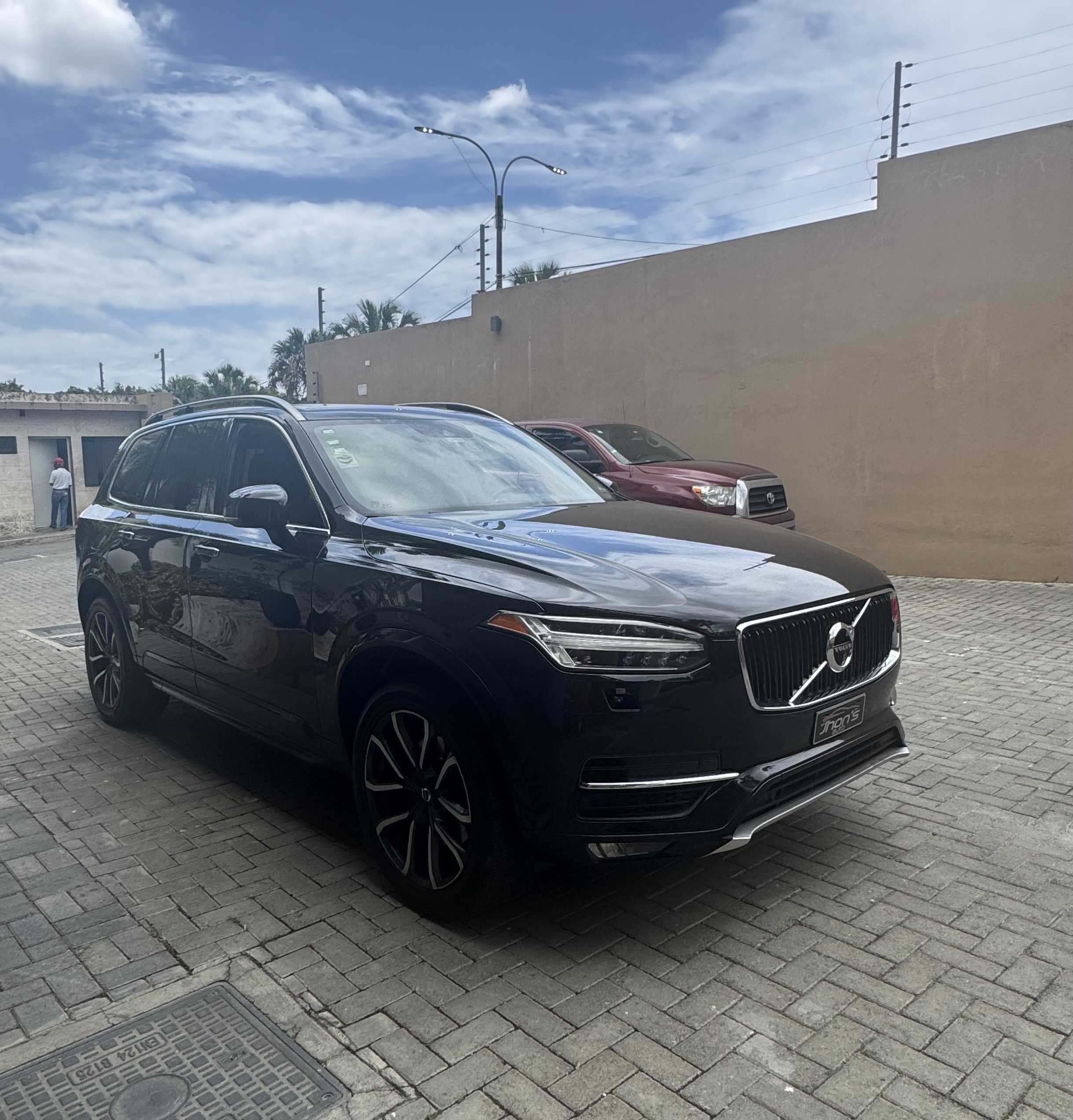 jeepetas y camionetas - Volvo XC90 2017 T6USD$29, 400 0