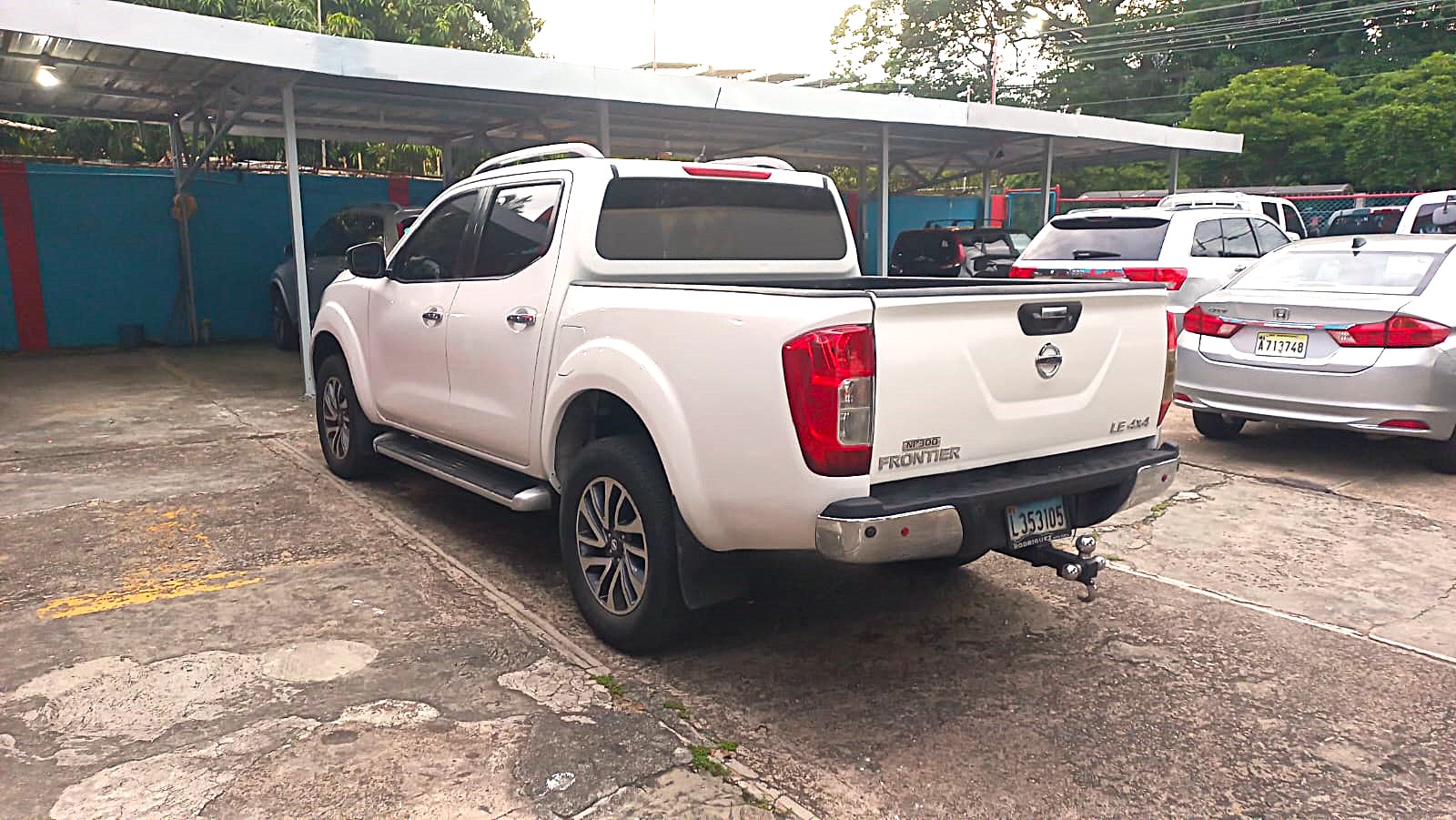 jeepetas y camionetas - Nissan Frontier LE 4WD NP300 2016 Turbo Diesel 2