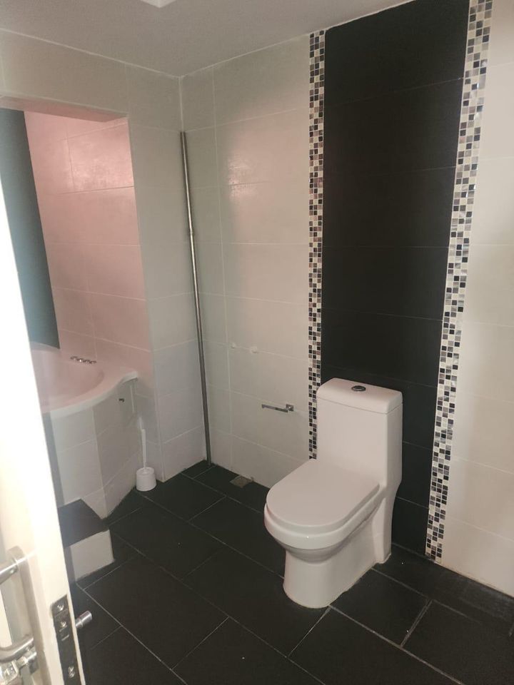 casas - Casa en venta en avenida República de Colombia  6