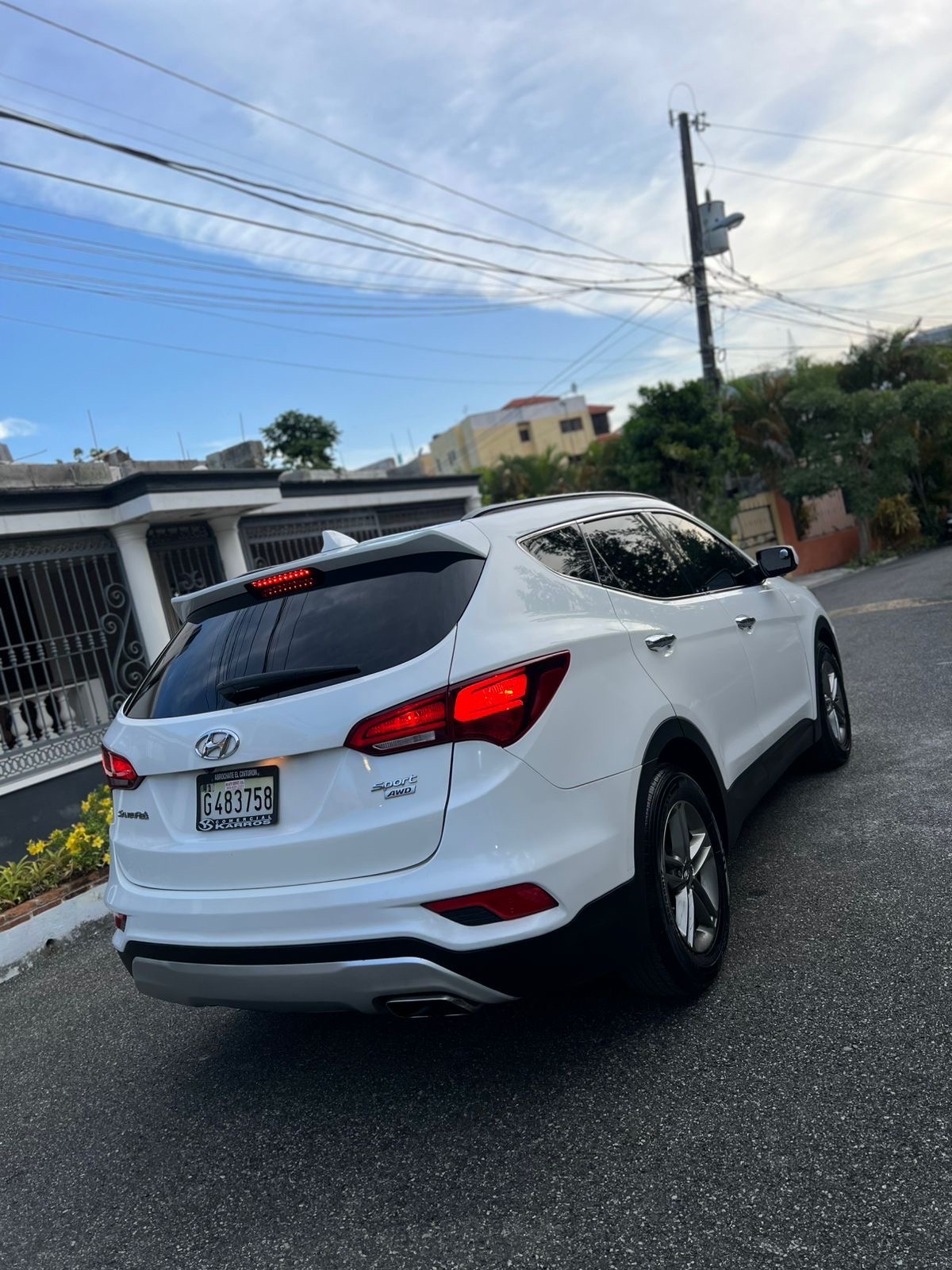 jeepetas y camionetas - Hyundai Santa Fe Sport AWD 5