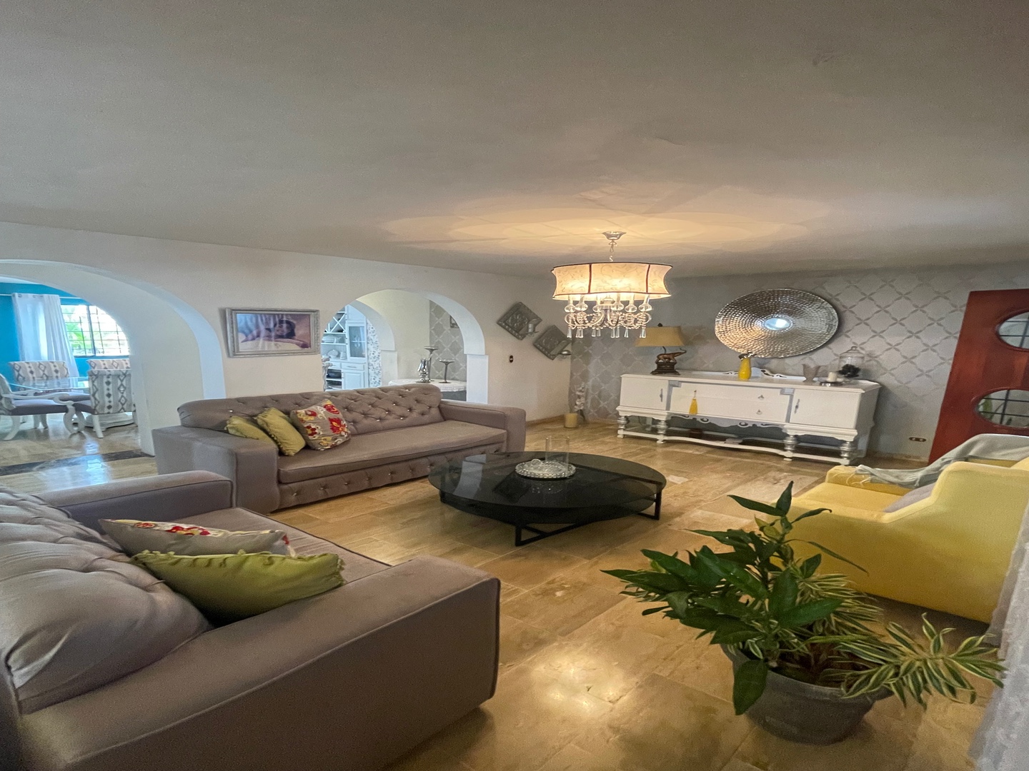 casas - SE VENDE CASA CERCA A LA EMBAJADA AMERICANA 7