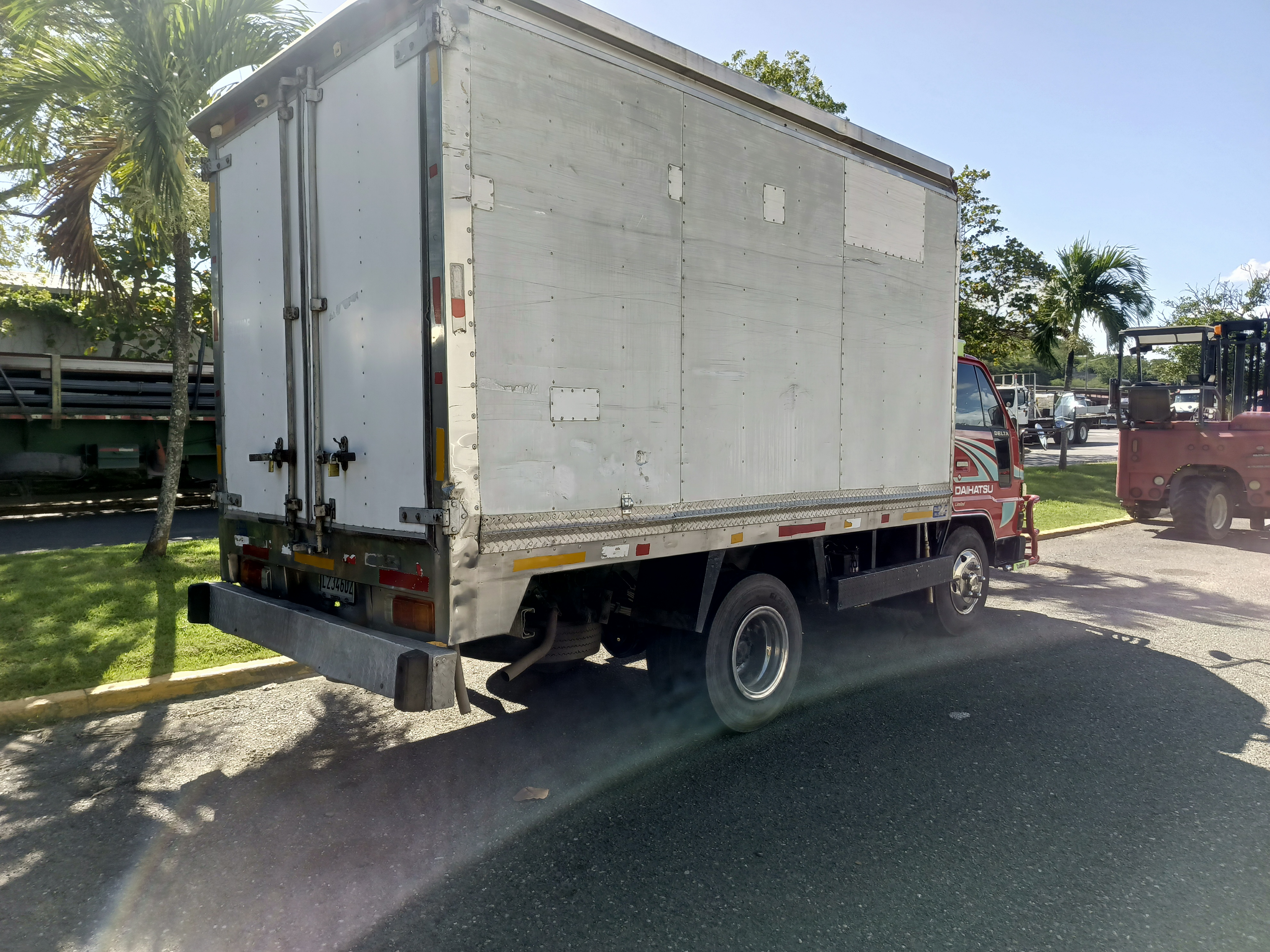 camiones y vehiculos pesados - Excelente camión  3