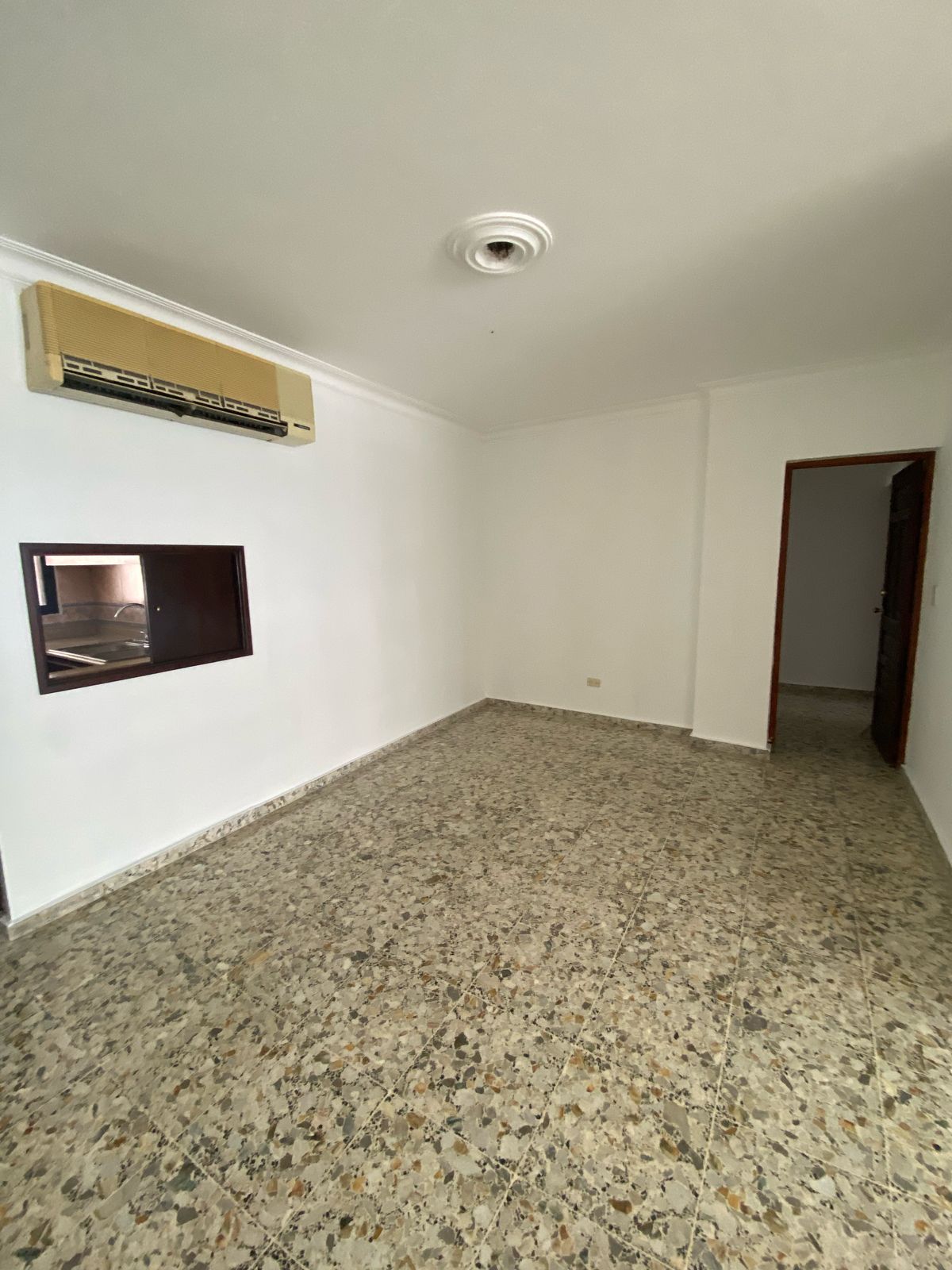 apartamentos - Rento Apartamento En Ens. Naco Sin Intermediario 0
