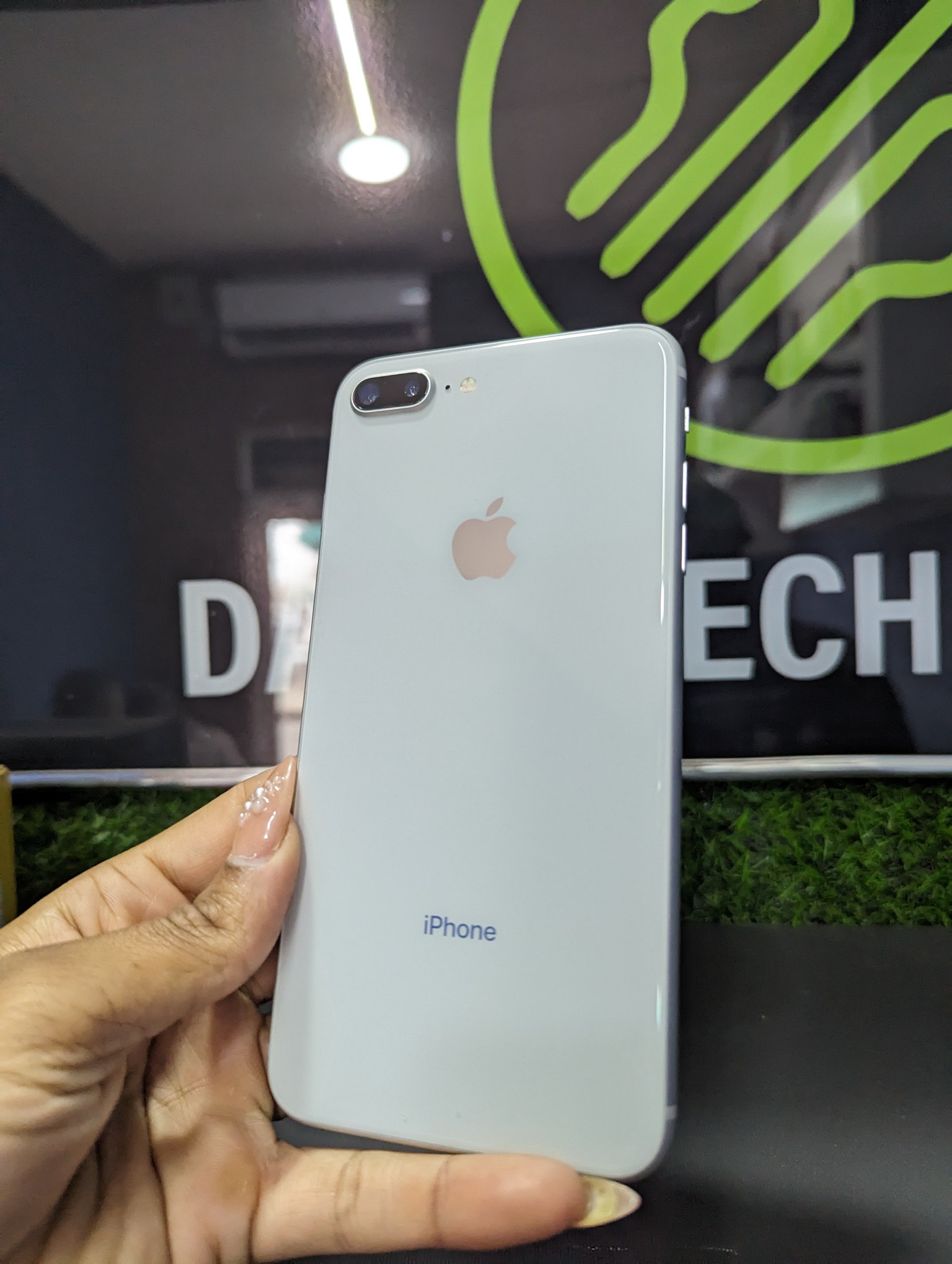 celulares y tabletas - iPhone 8 Plus  7