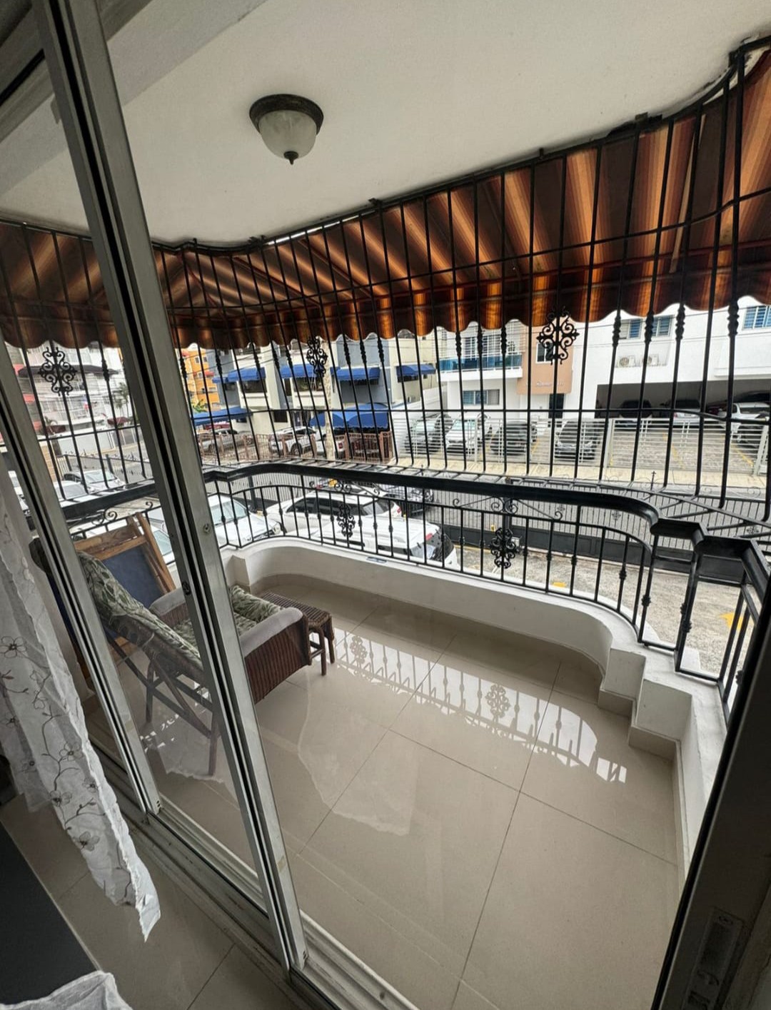 apartamentos - Alquiler de Habitación Amueblada en Zona Céntrica del Distrito Nacional  0