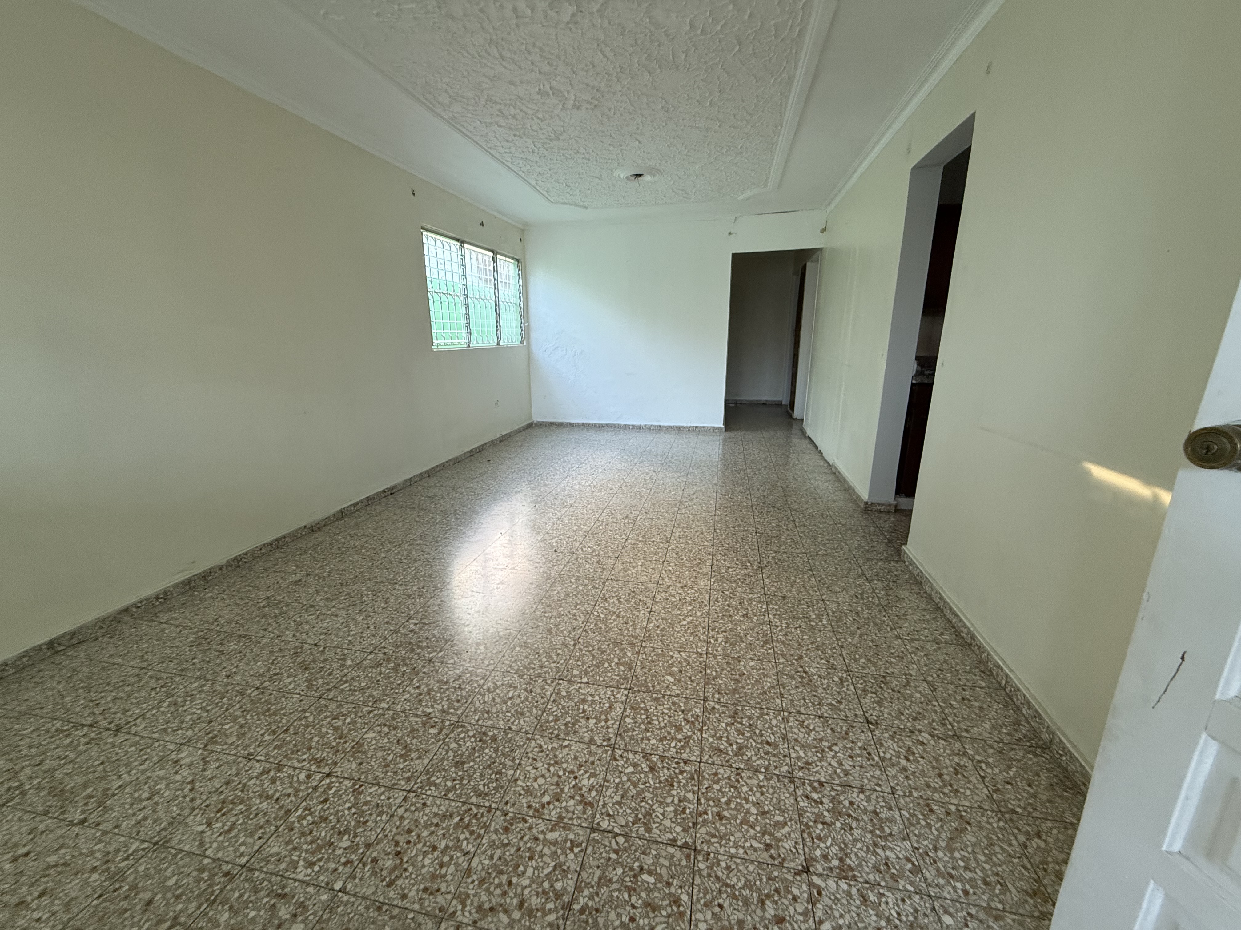 casas - Vendo casa en Cansino   3 habitaciones  Baño  Sala 1